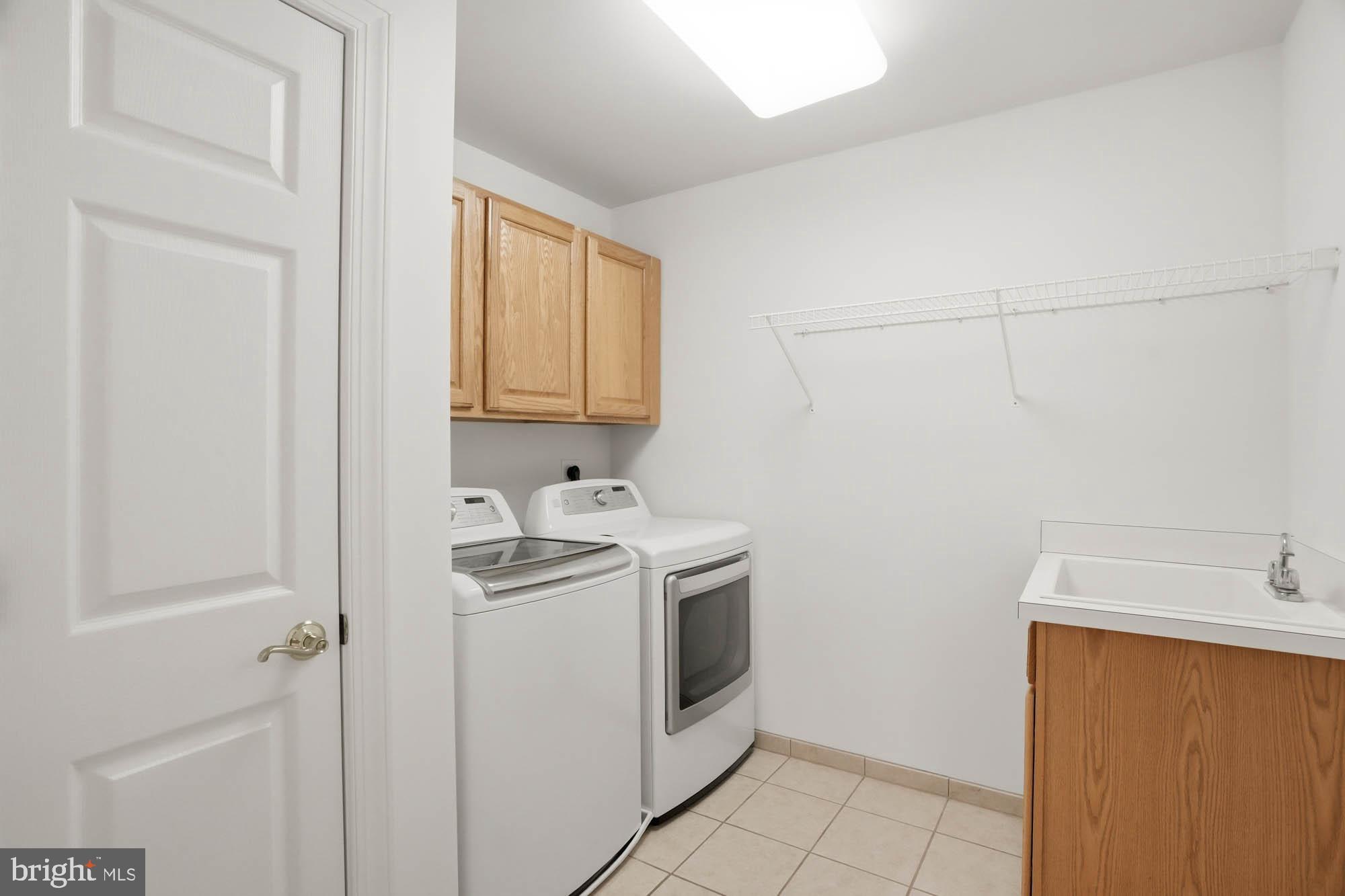 VILLAGE OF RIVER HILL - Residential