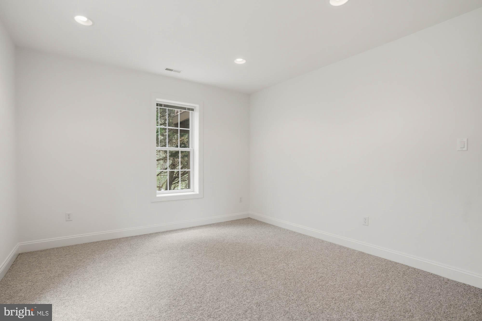 VILLAGE OF RIVER HILL - Residential