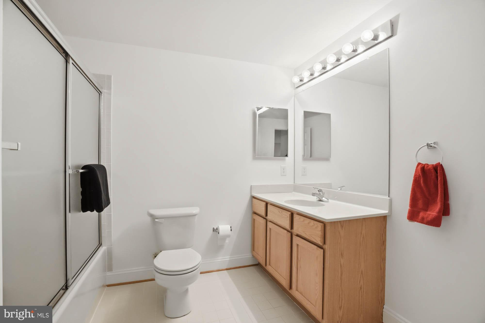 VILLAGE OF RIVER HILL - Residential