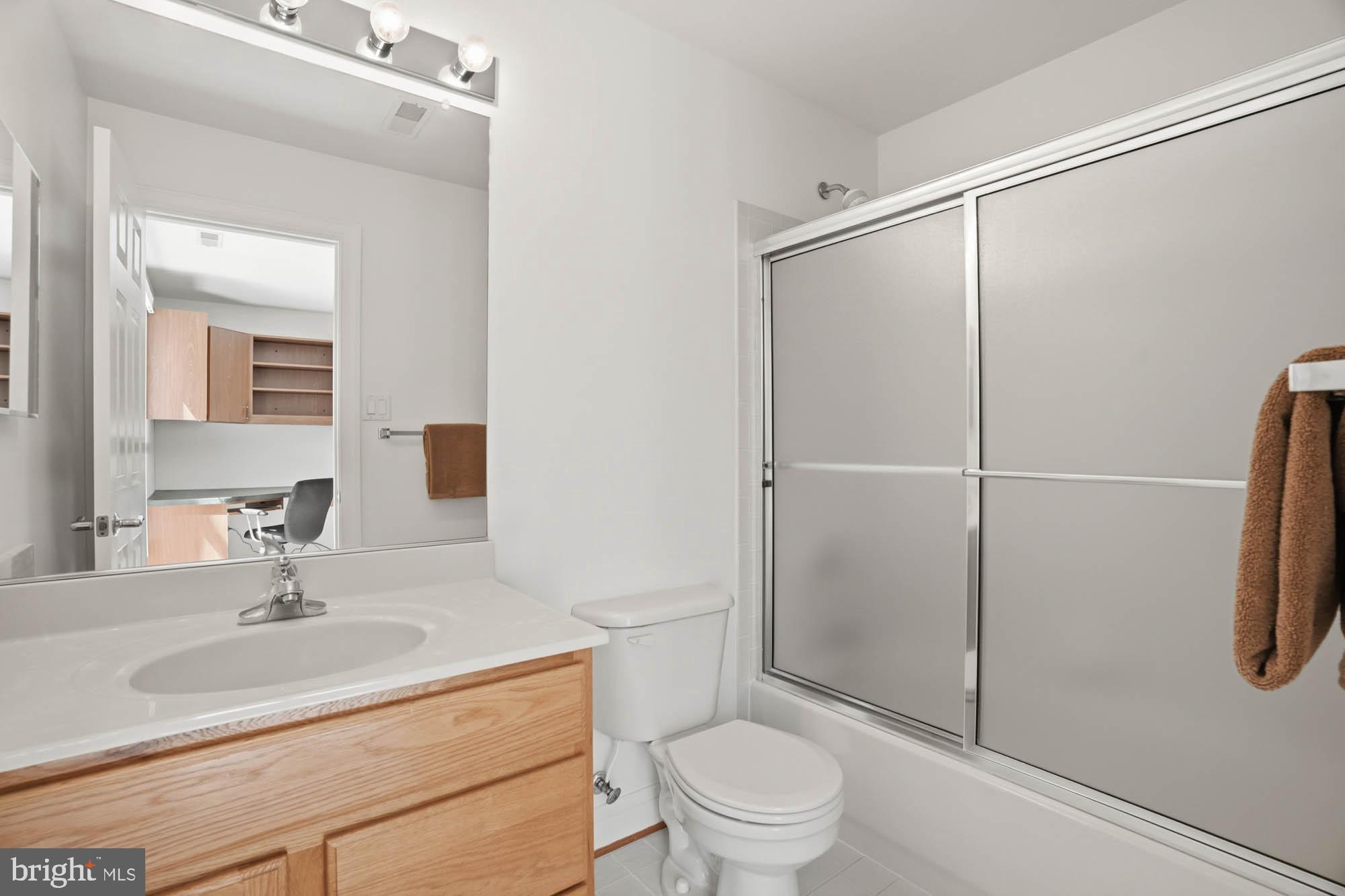 VILLAGE OF RIVER HILL - Residential