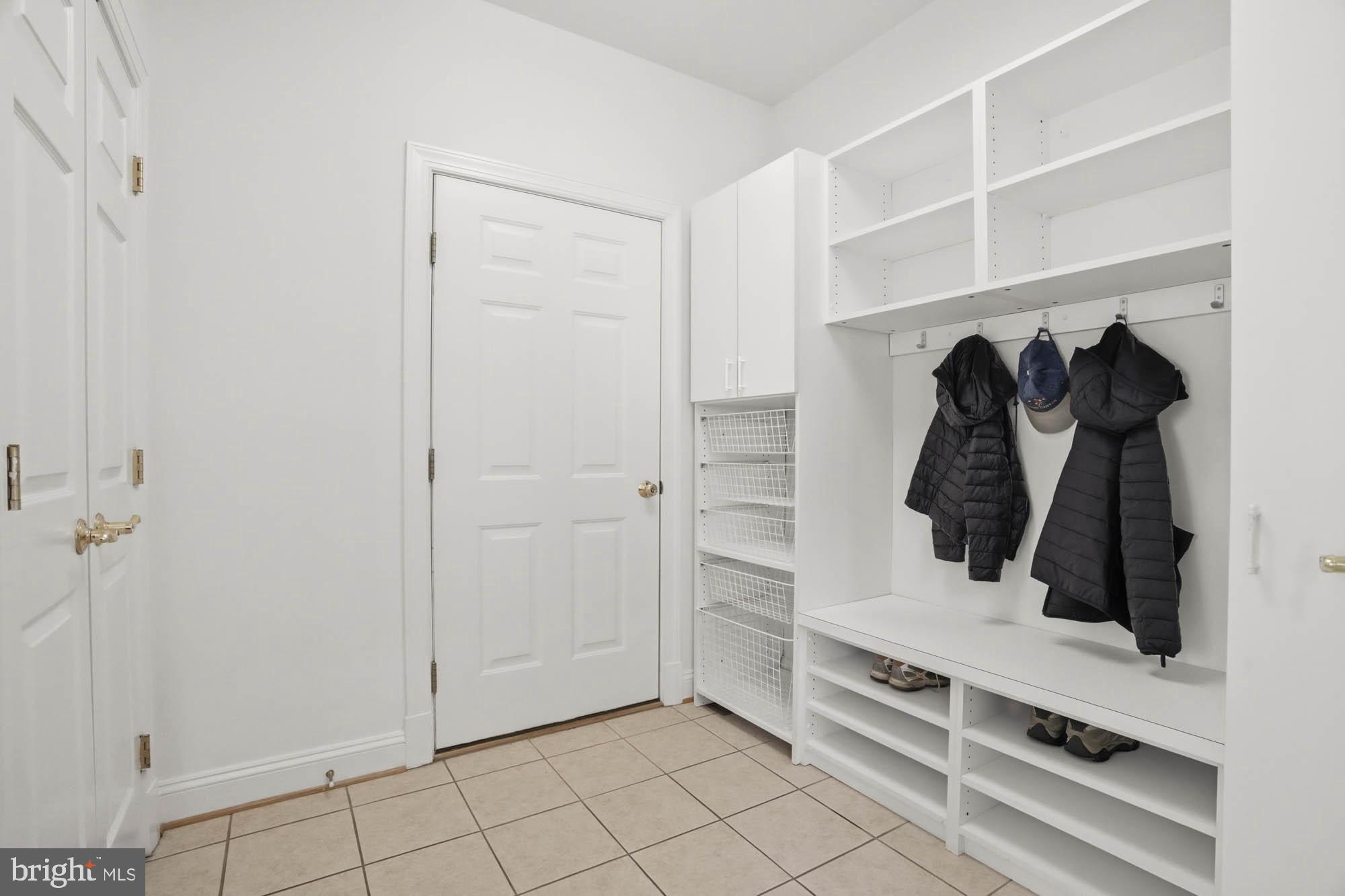 VILLAGE OF RIVER HILL - Residential