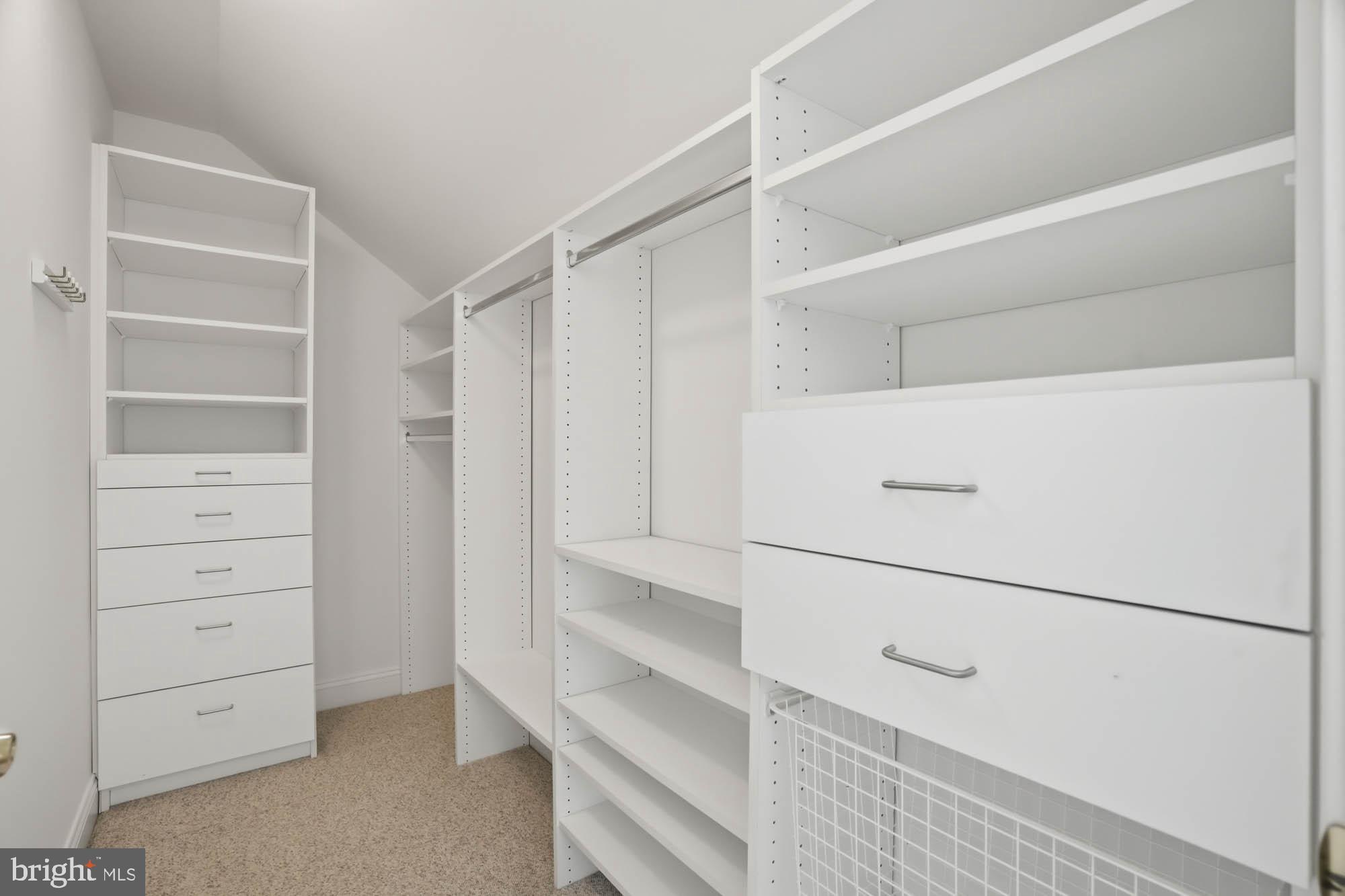 VILLAGE OF RIVER HILL - Residential