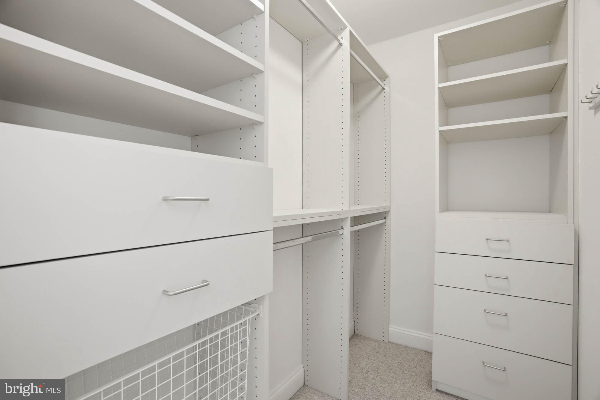 VILLAGE OF RIVER HILL - Residential