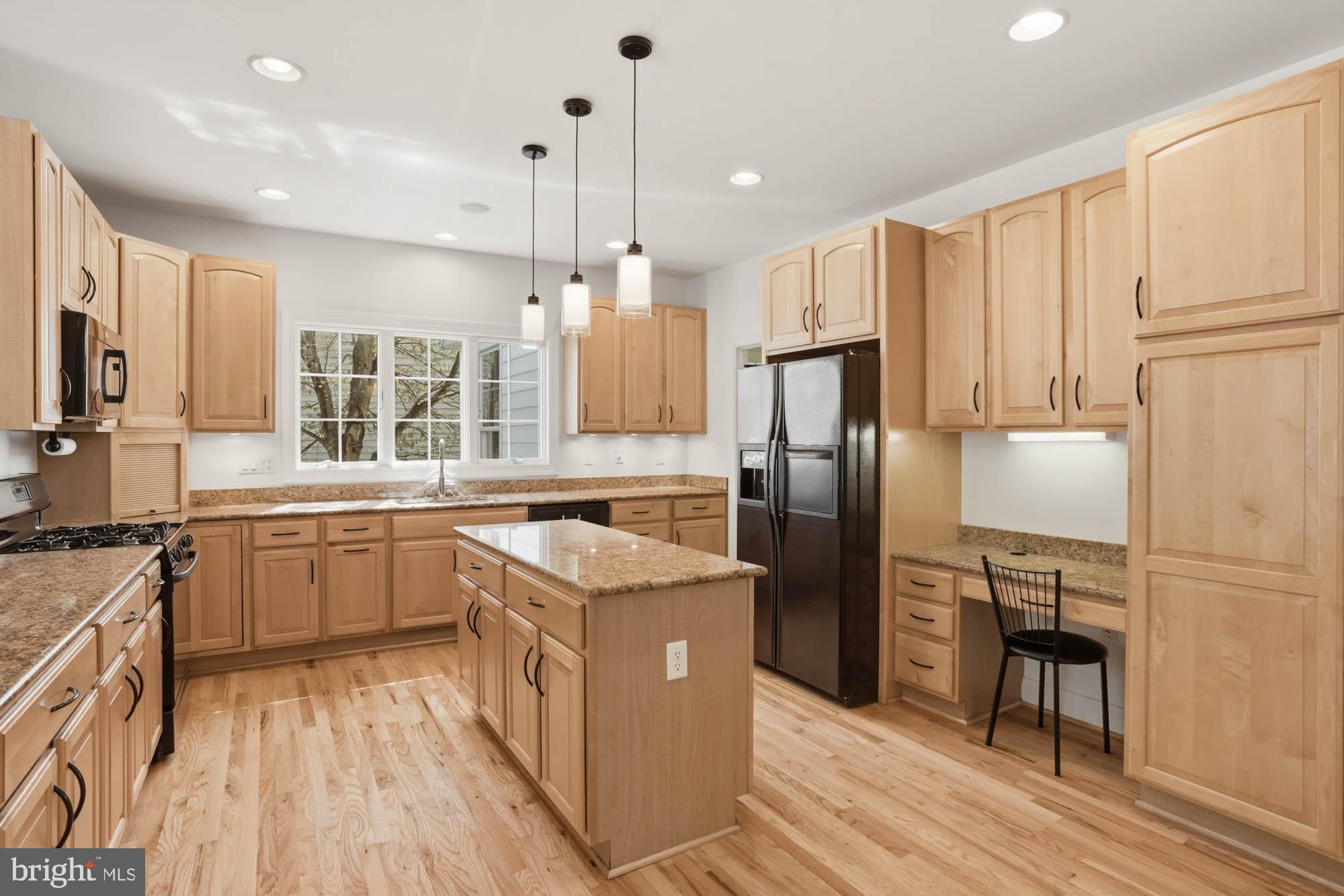 VILLAGE OF RIVER HILL - Residential