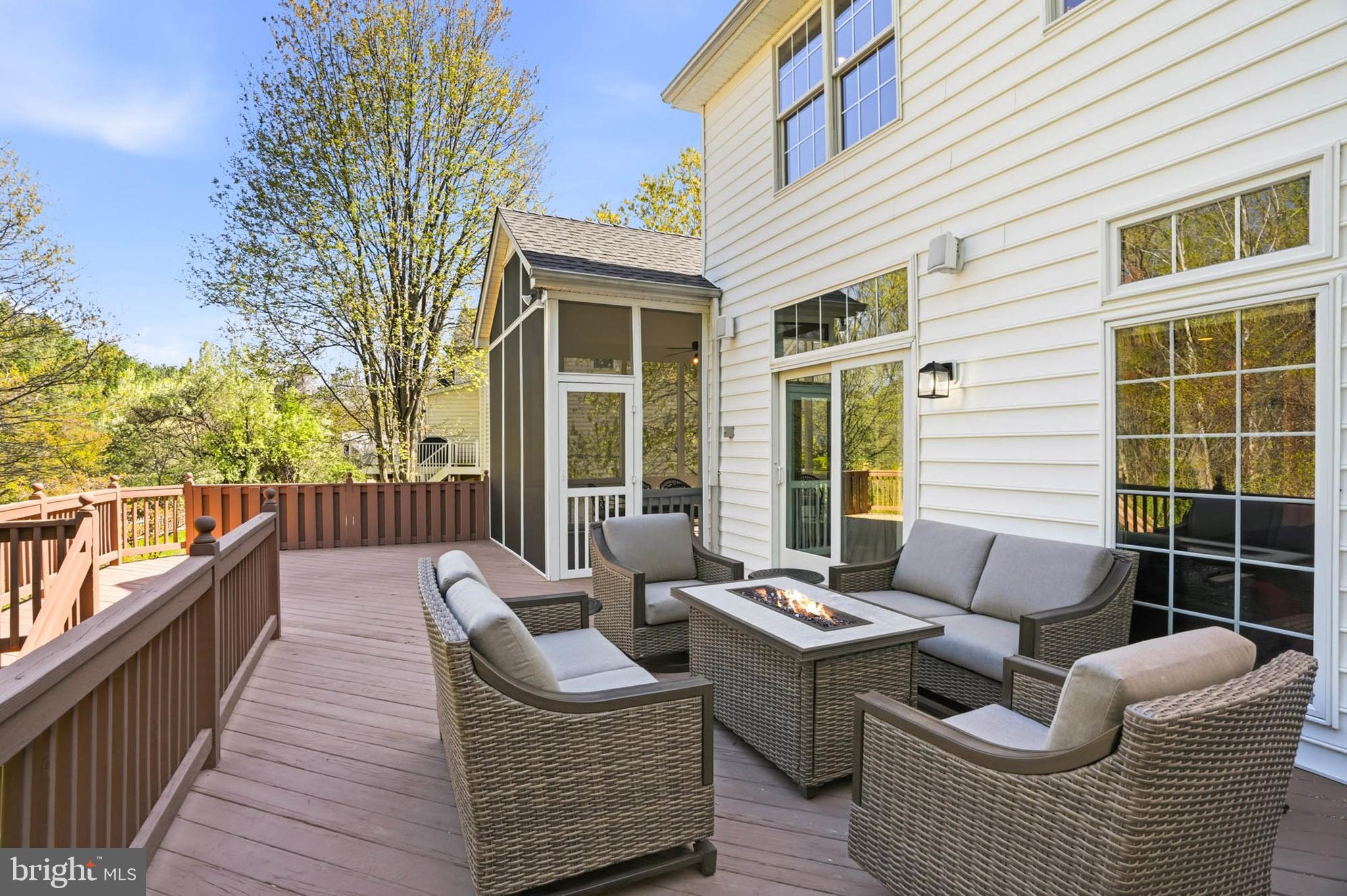 VILLAGE OF RIVER HILL - Residential