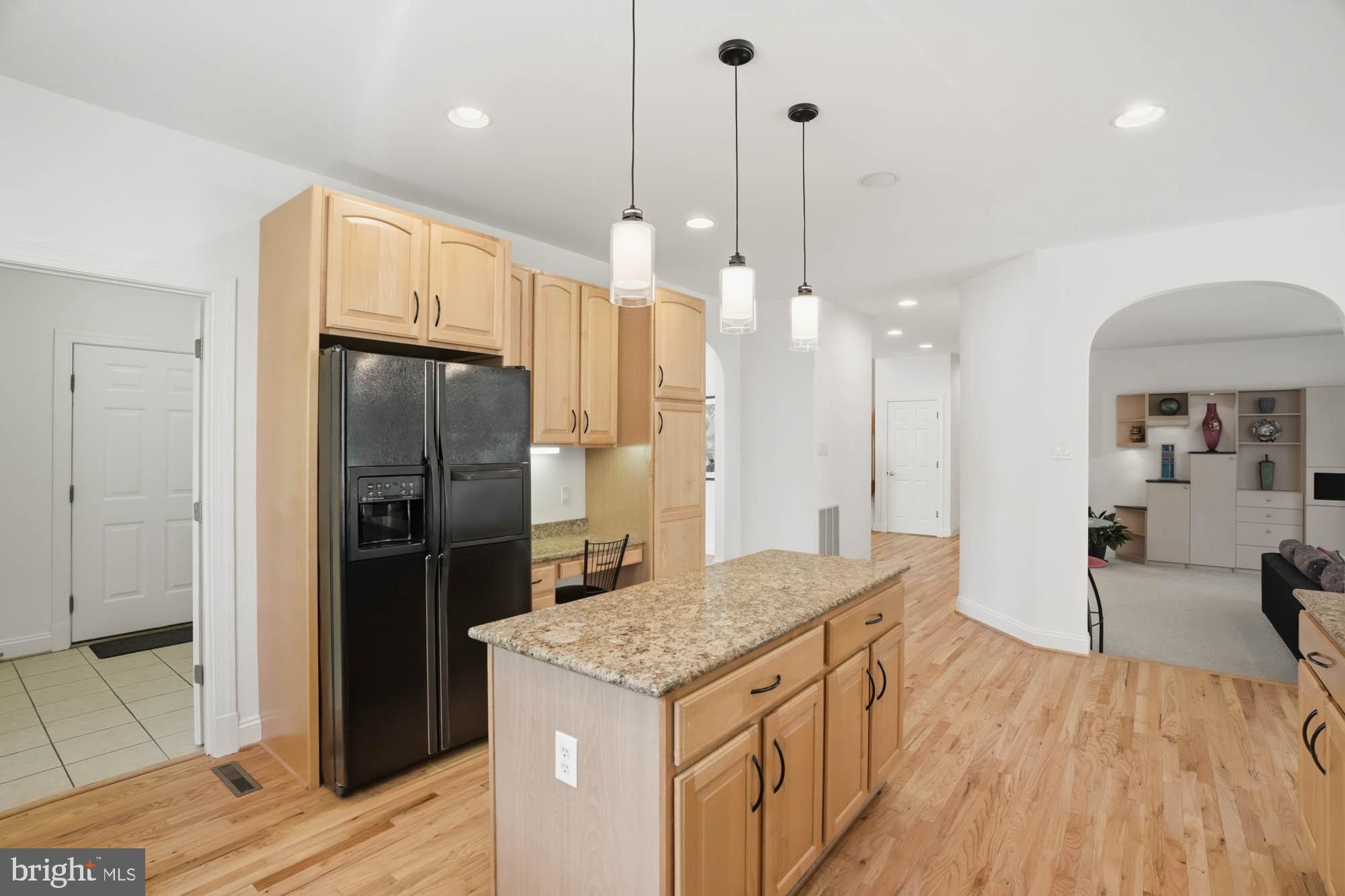 VILLAGE OF RIVER HILL - Residential