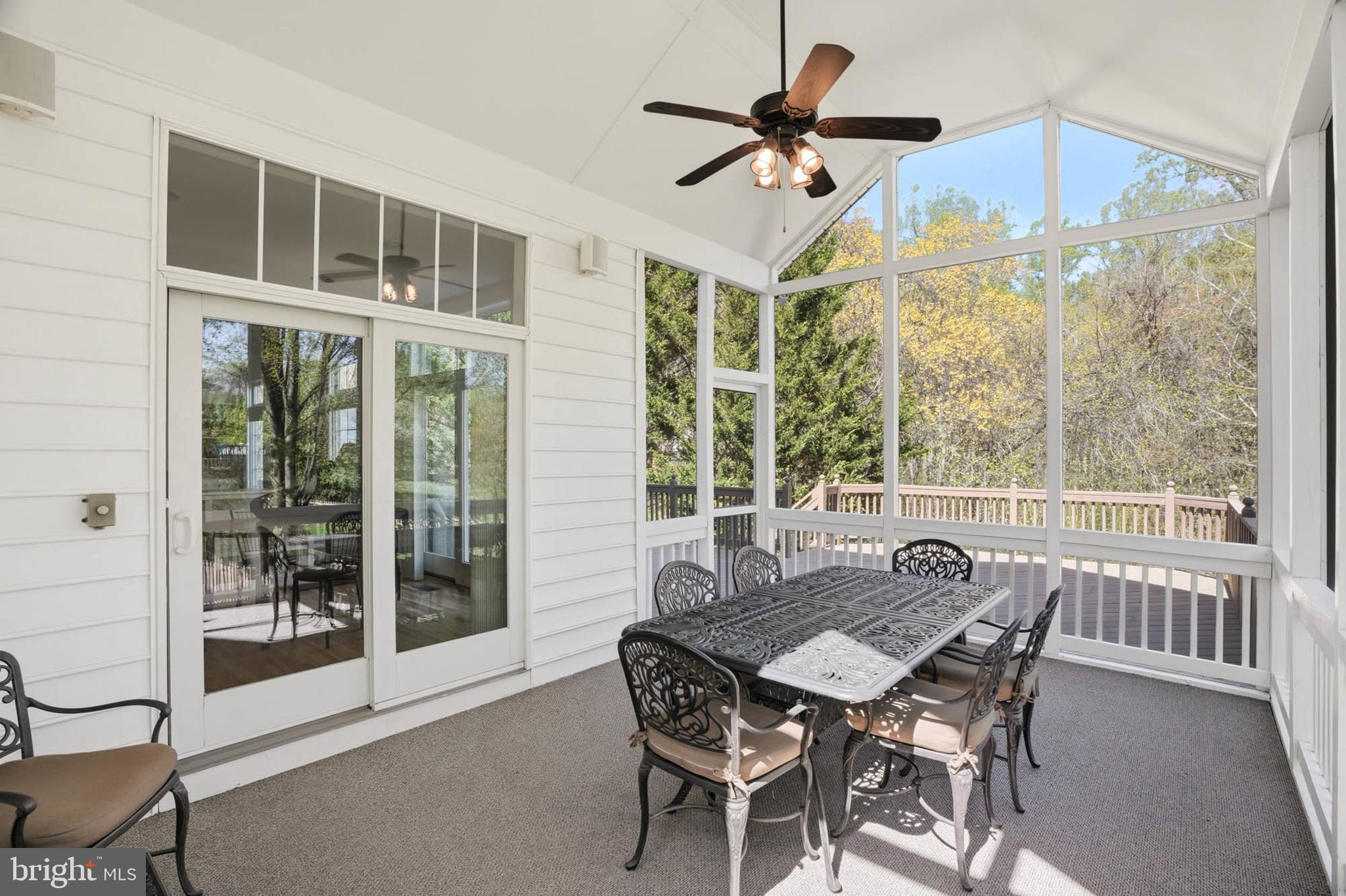 VILLAGE OF RIVER HILL - Residential