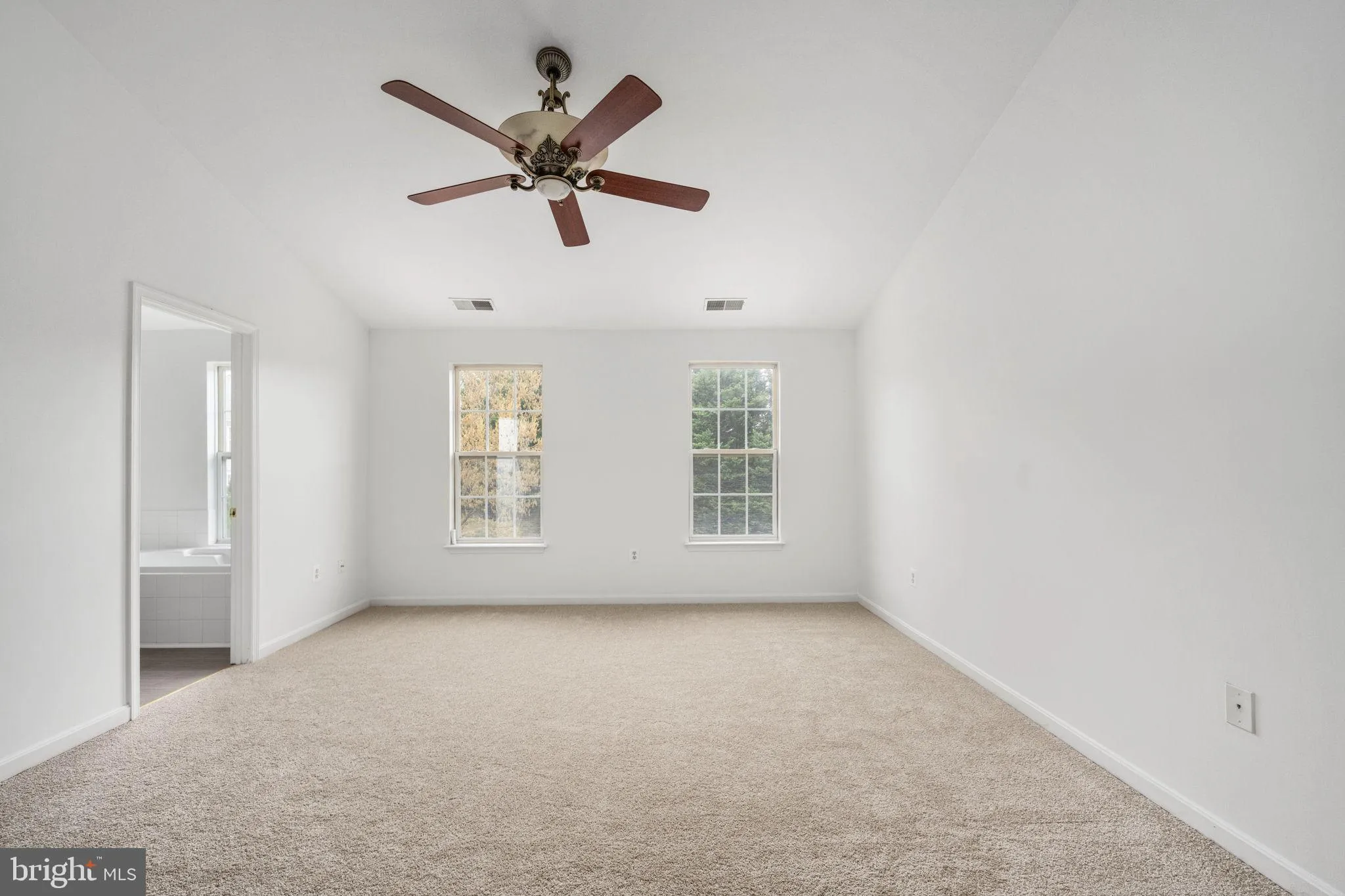 Woodbridge, Virginia 22191, United States, 3 Bedrooms Bedrooms, ,4 BathroomsBathrooms,Residential,Coming Soon,89339