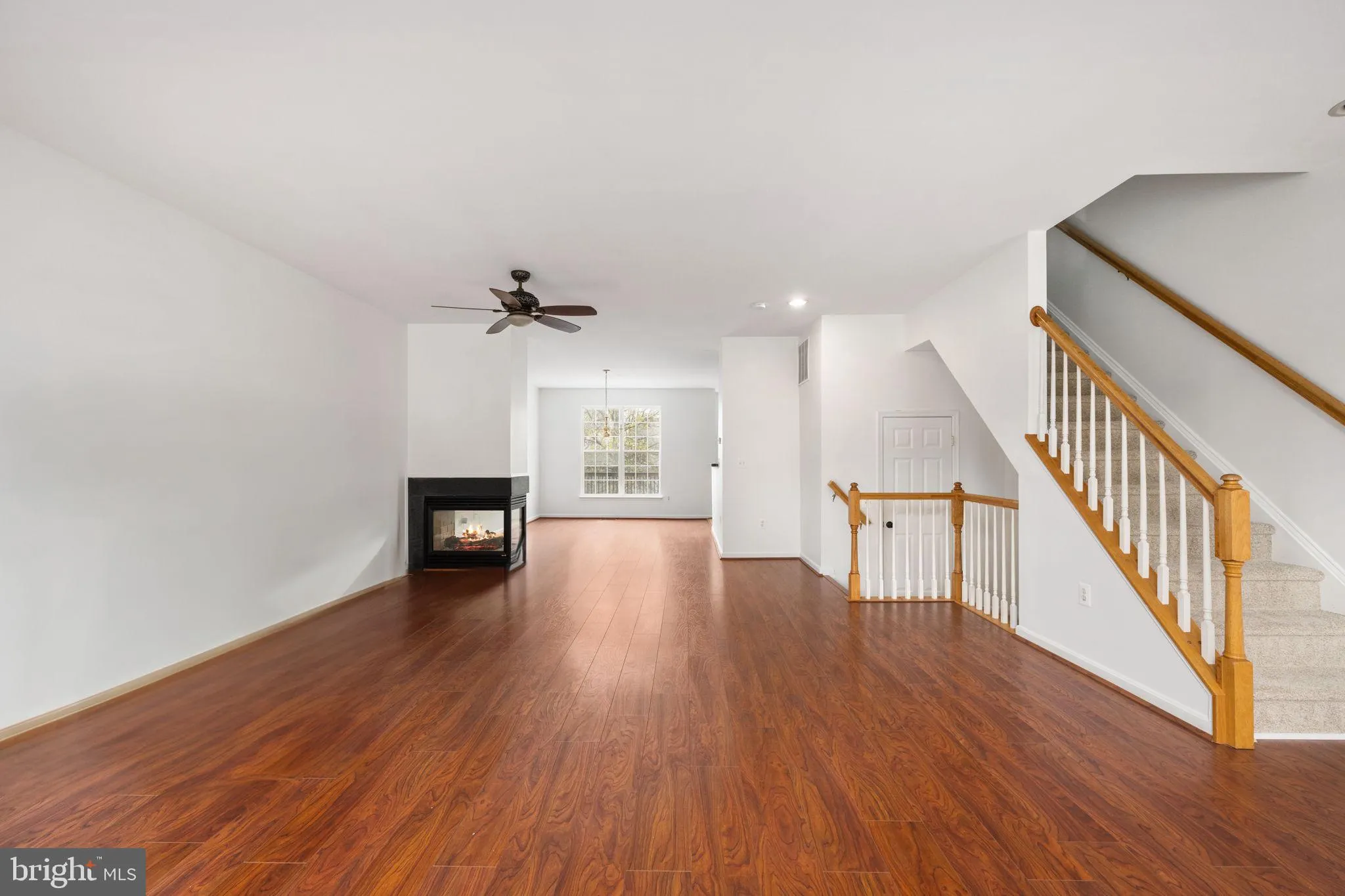 Woodbridge, Virginia 22191, United States, 3 Bedrooms Bedrooms, ,4 BathroomsBathrooms,Residential,Coming Soon,89339