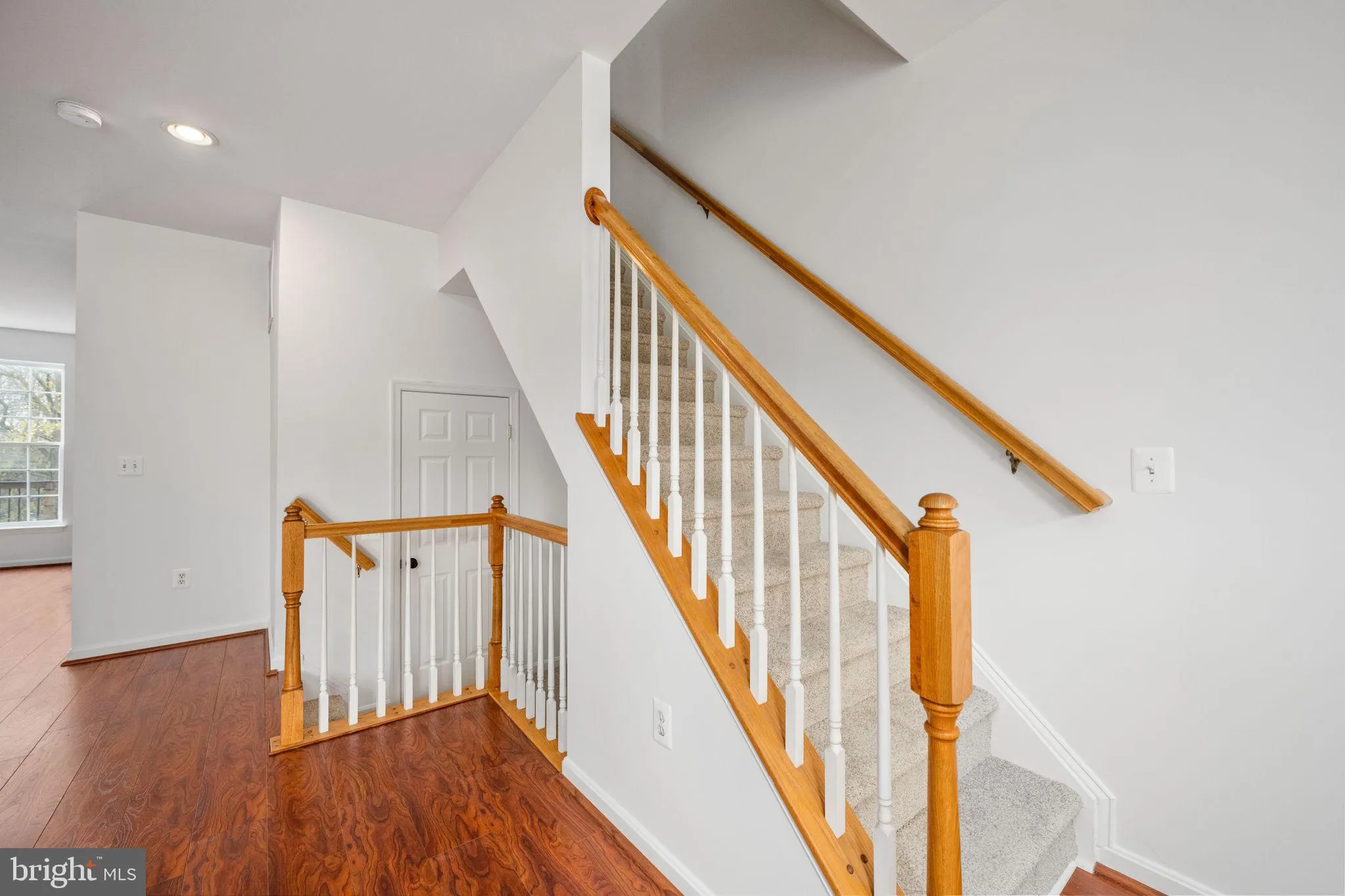 Woodbridge, Virginia 22191, United States, 3 Bedrooms Bedrooms, ,4 BathroomsBathrooms,Residential,Coming Soon,89339