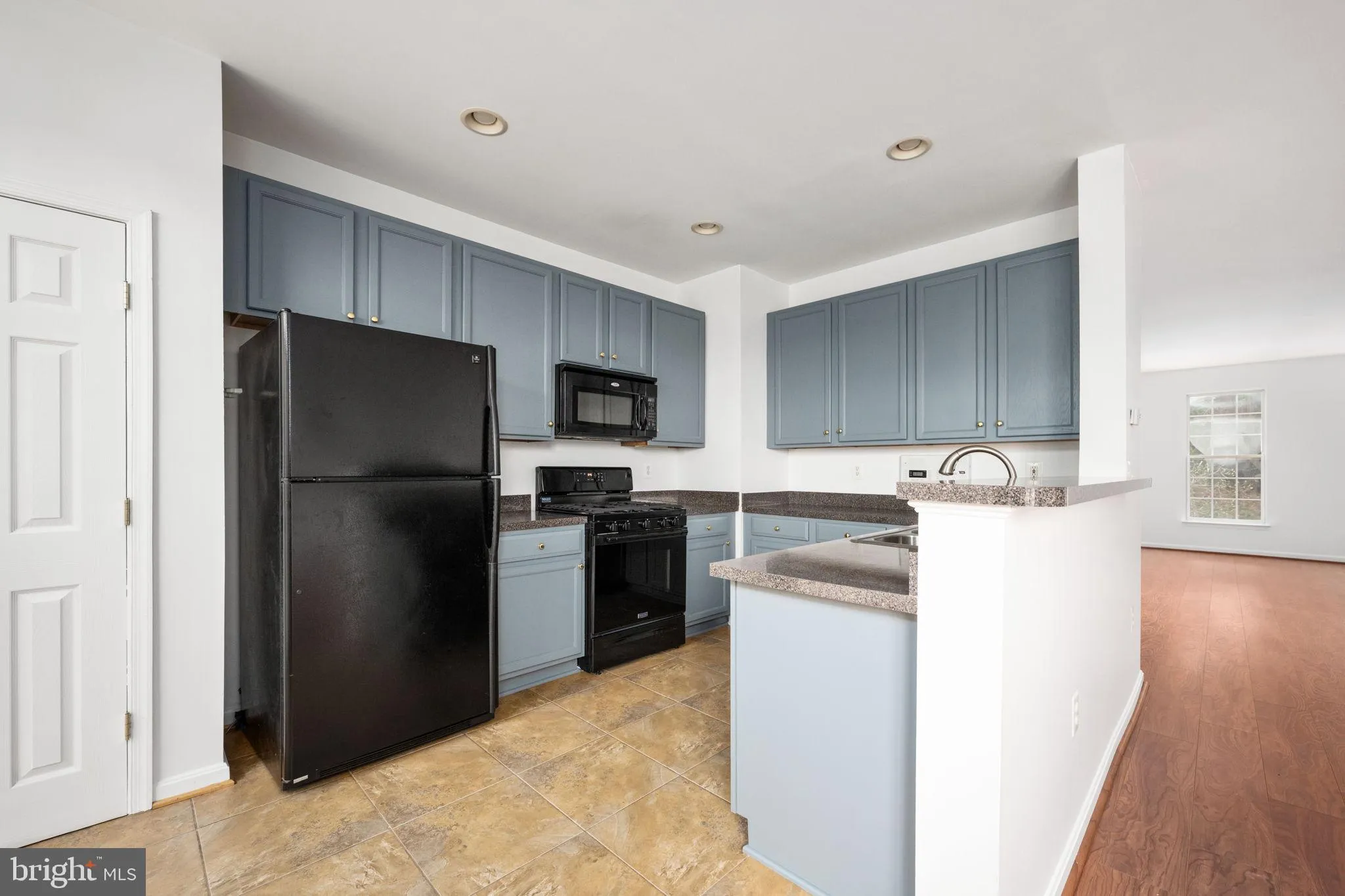 Woodbridge, Virginia 22191, United States, 3 Bedrooms Bedrooms, ,4 BathroomsBathrooms,Residential,Coming Soon,89339