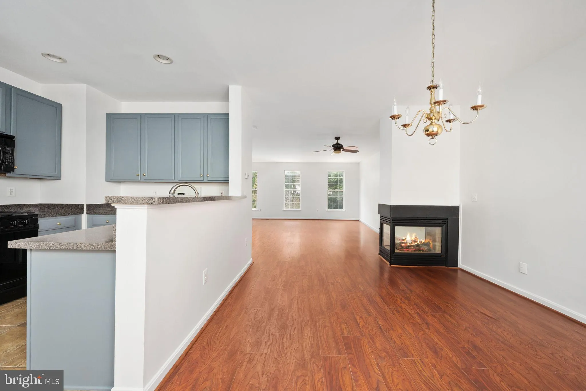 Woodbridge, Virginia 22191, United States, 3 Bedrooms Bedrooms, ,4 BathroomsBathrooms,Residential,Coming Soon,89339