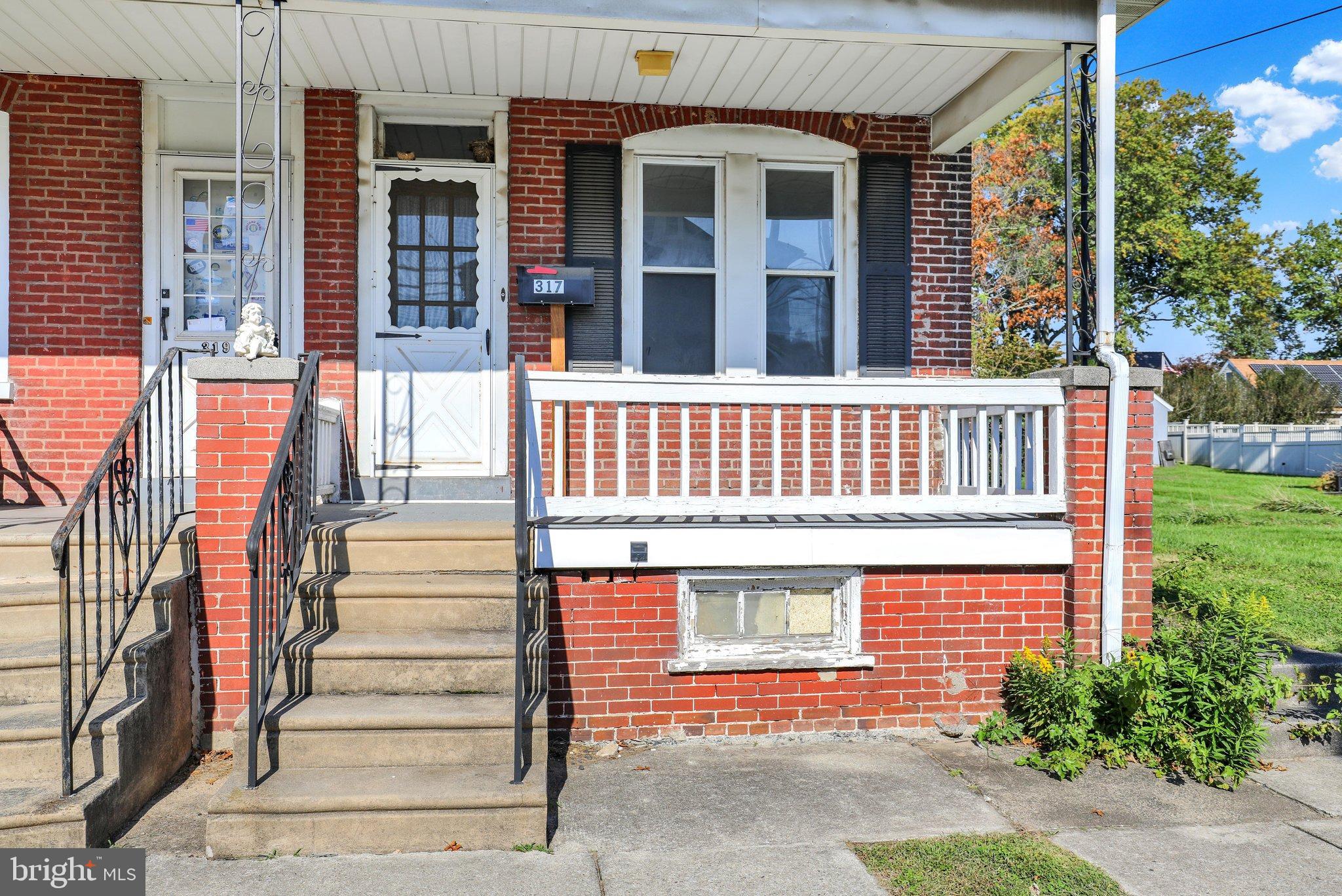 317 W RACE STREET