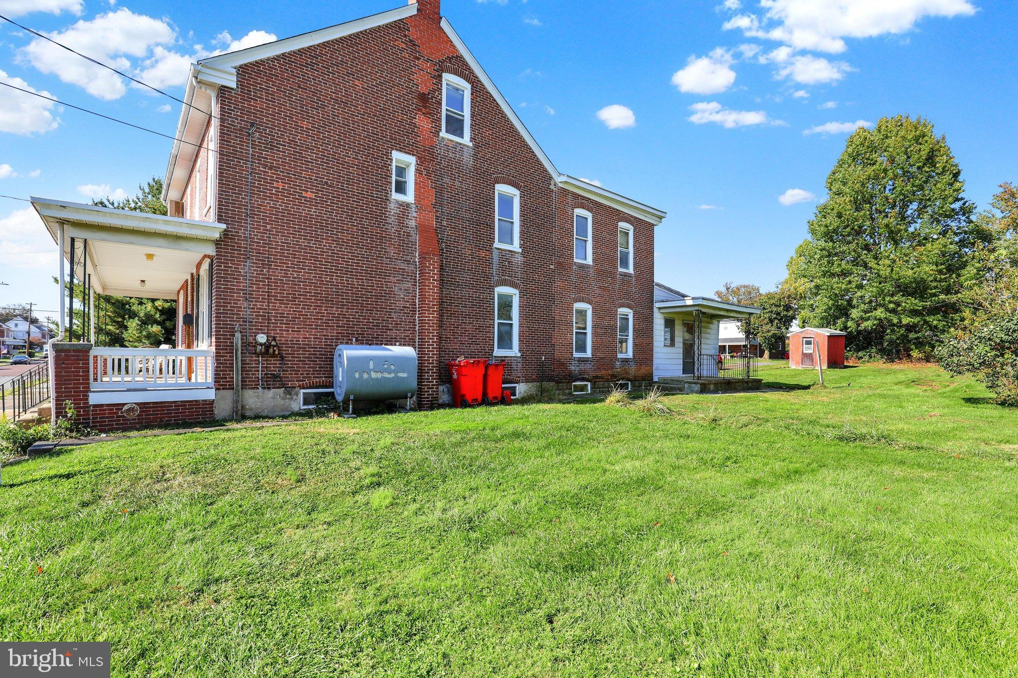 317 W RACE STREET