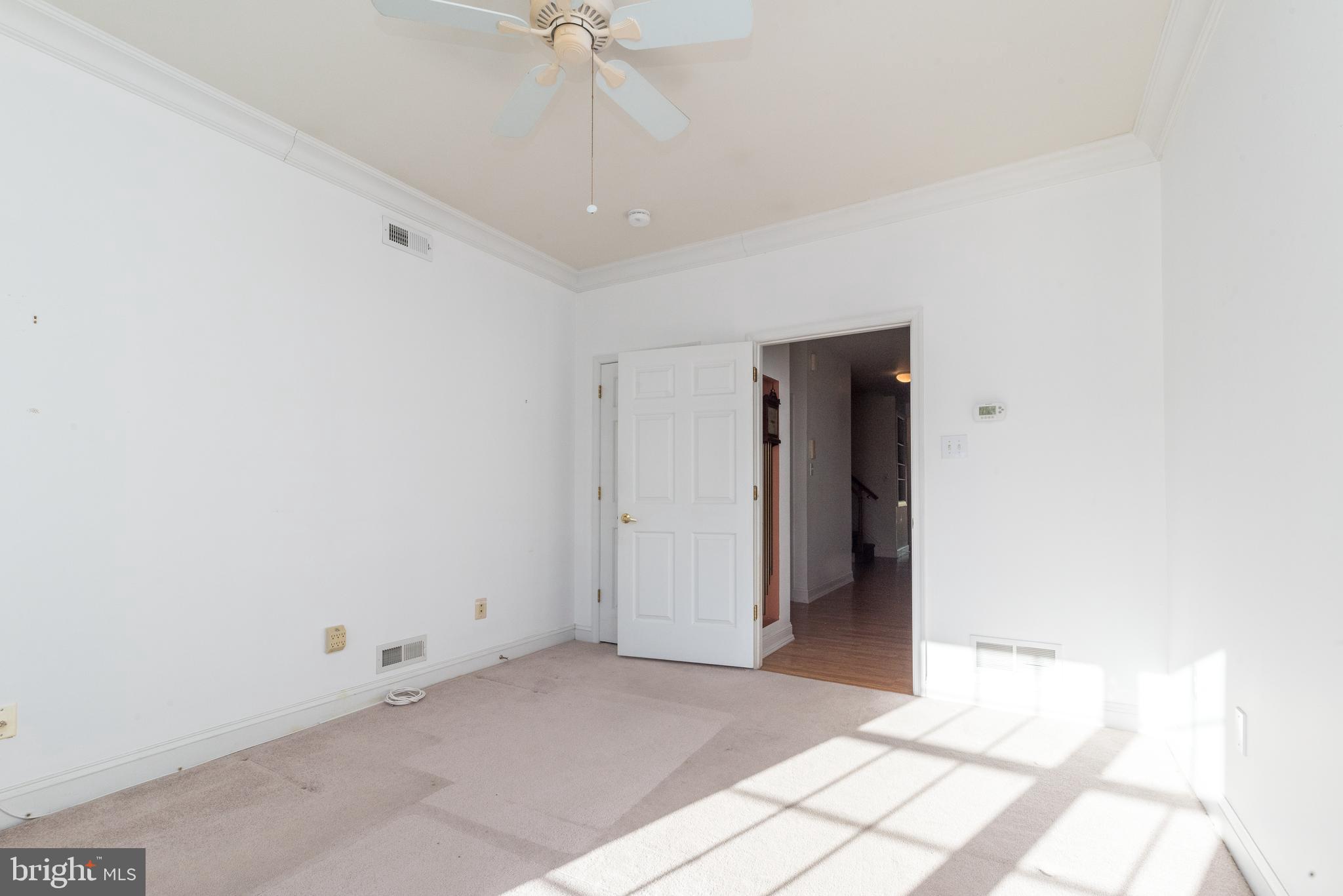 YORKTOWN - Residential