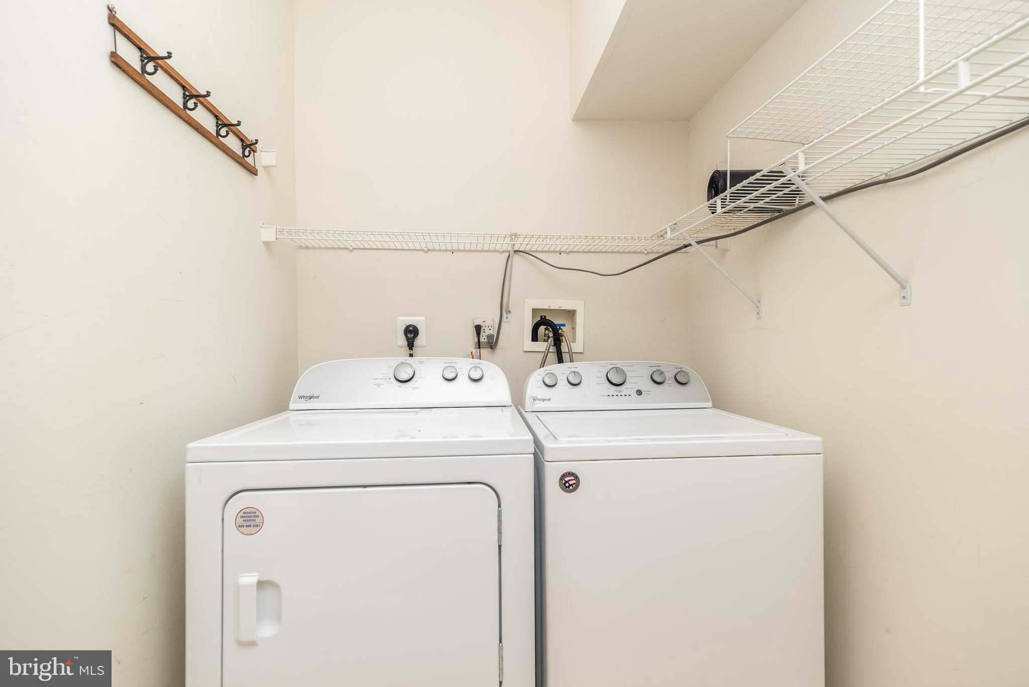 YORKTOWN - Residential