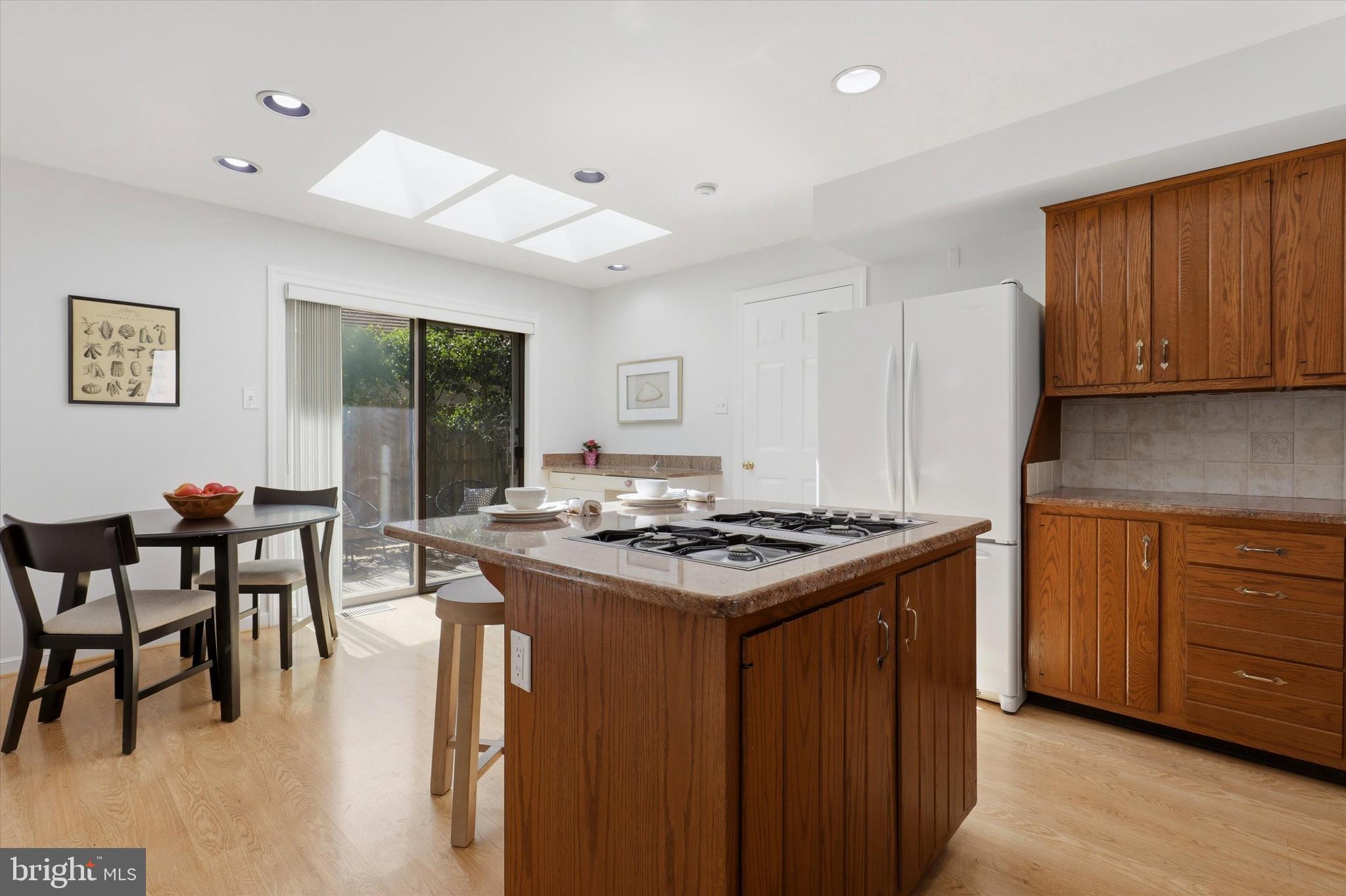 WHITPAIN FARM - Residential