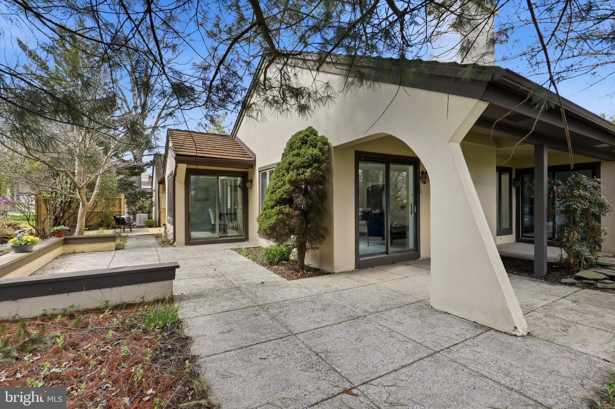 WHITPAIN FARM - Residential