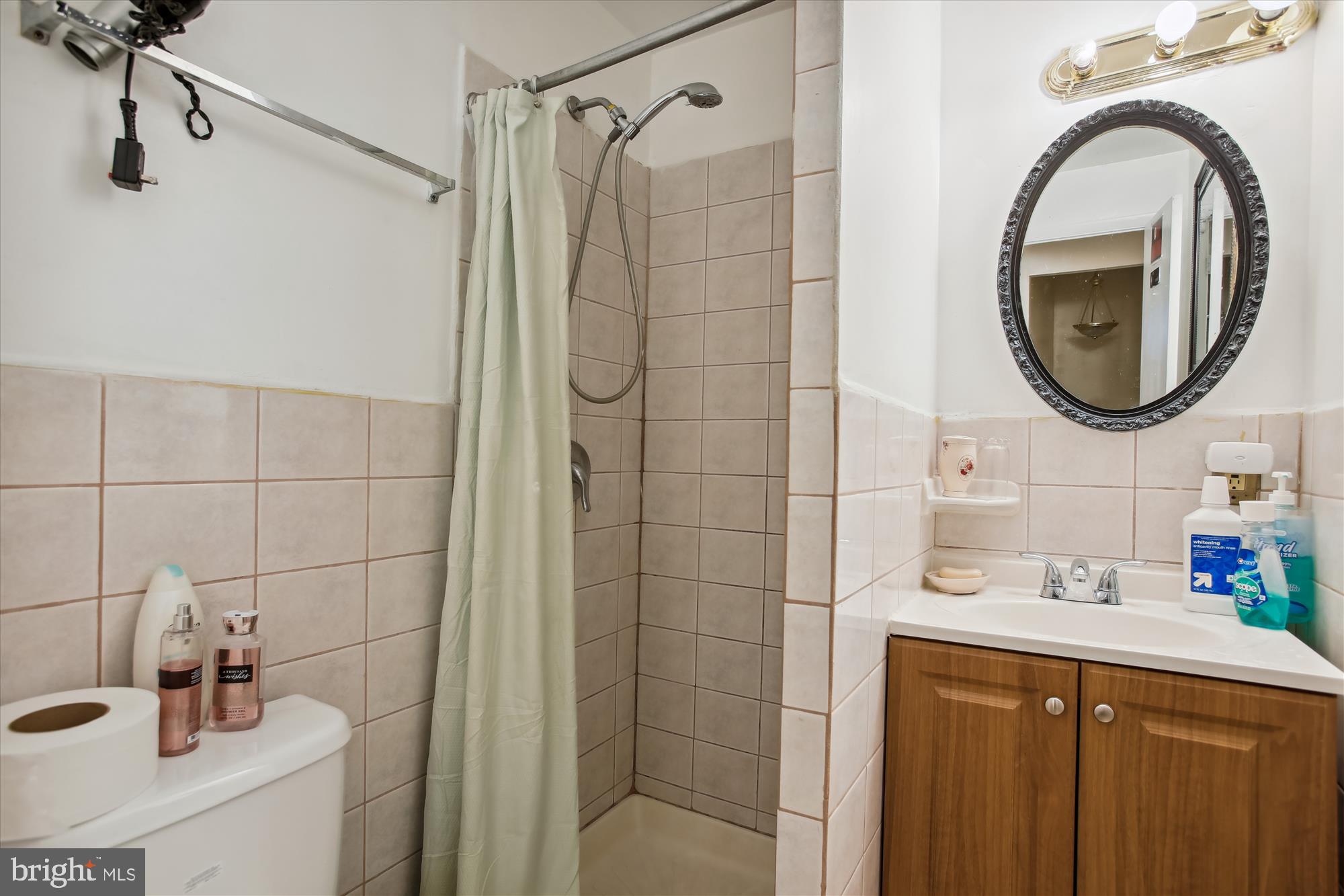 TUCKAHOE VILLAGE - Residential