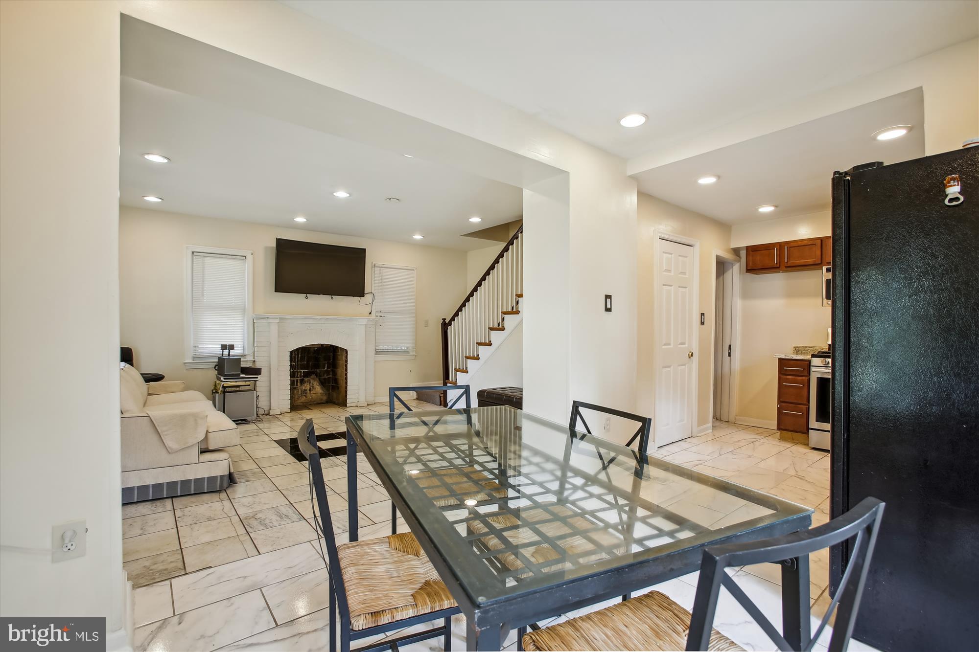 TUCKAHOE VILLAGE - Residential