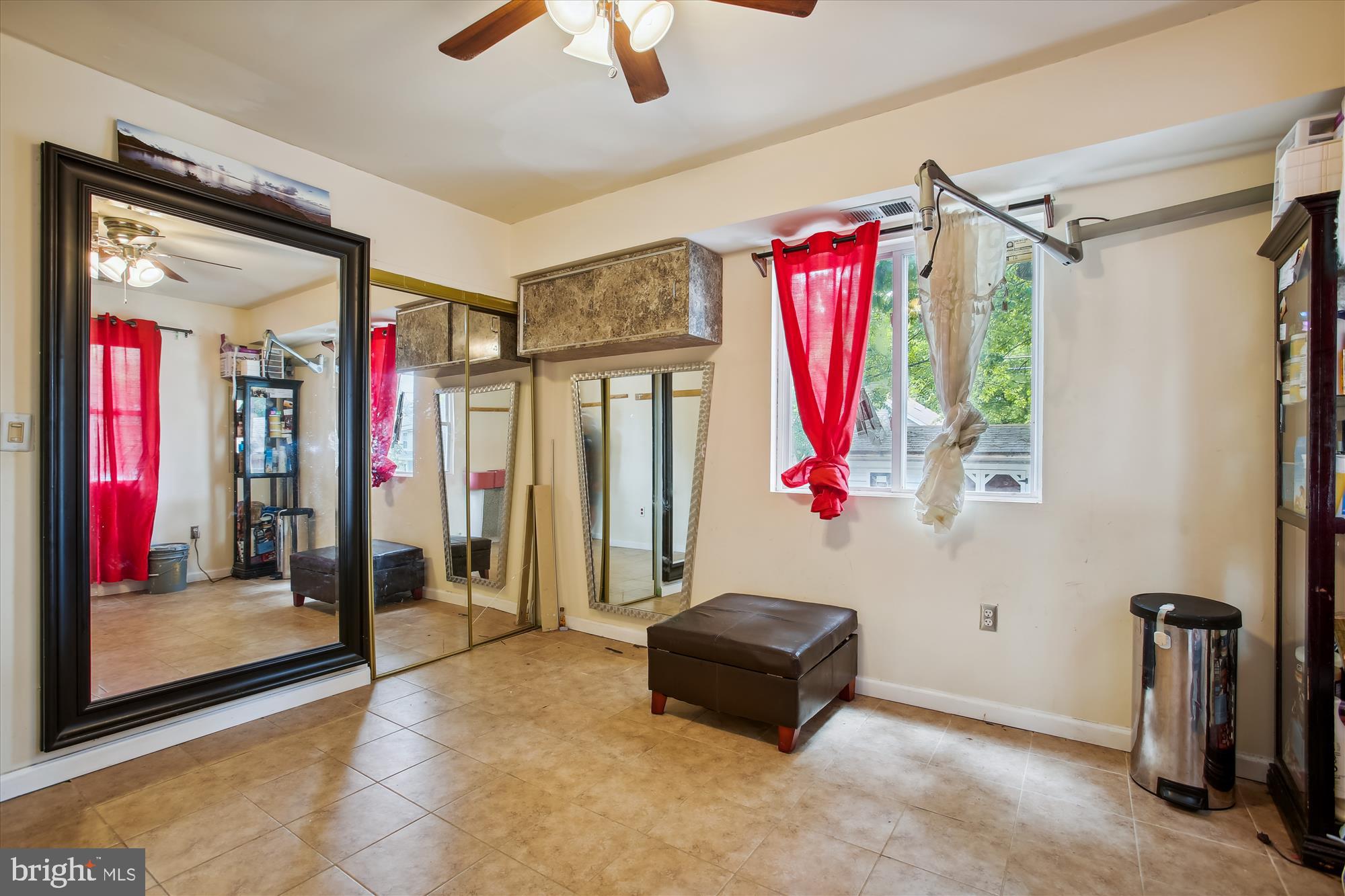 TUCKAHOE VILLAGE - Residential