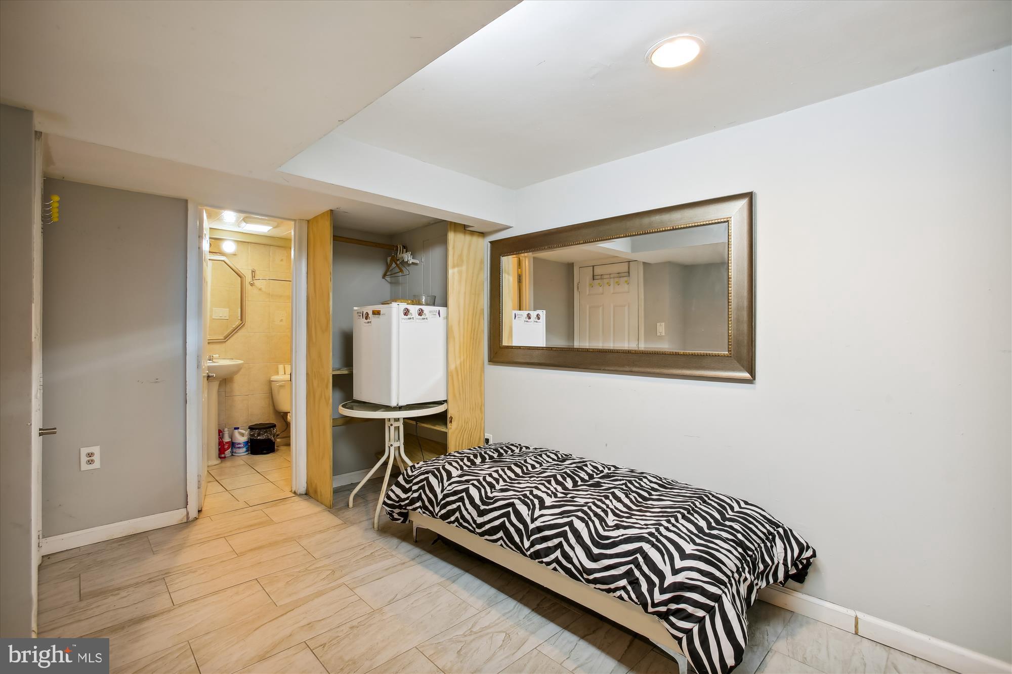 TUCKAHOE VILLAGE - Residential