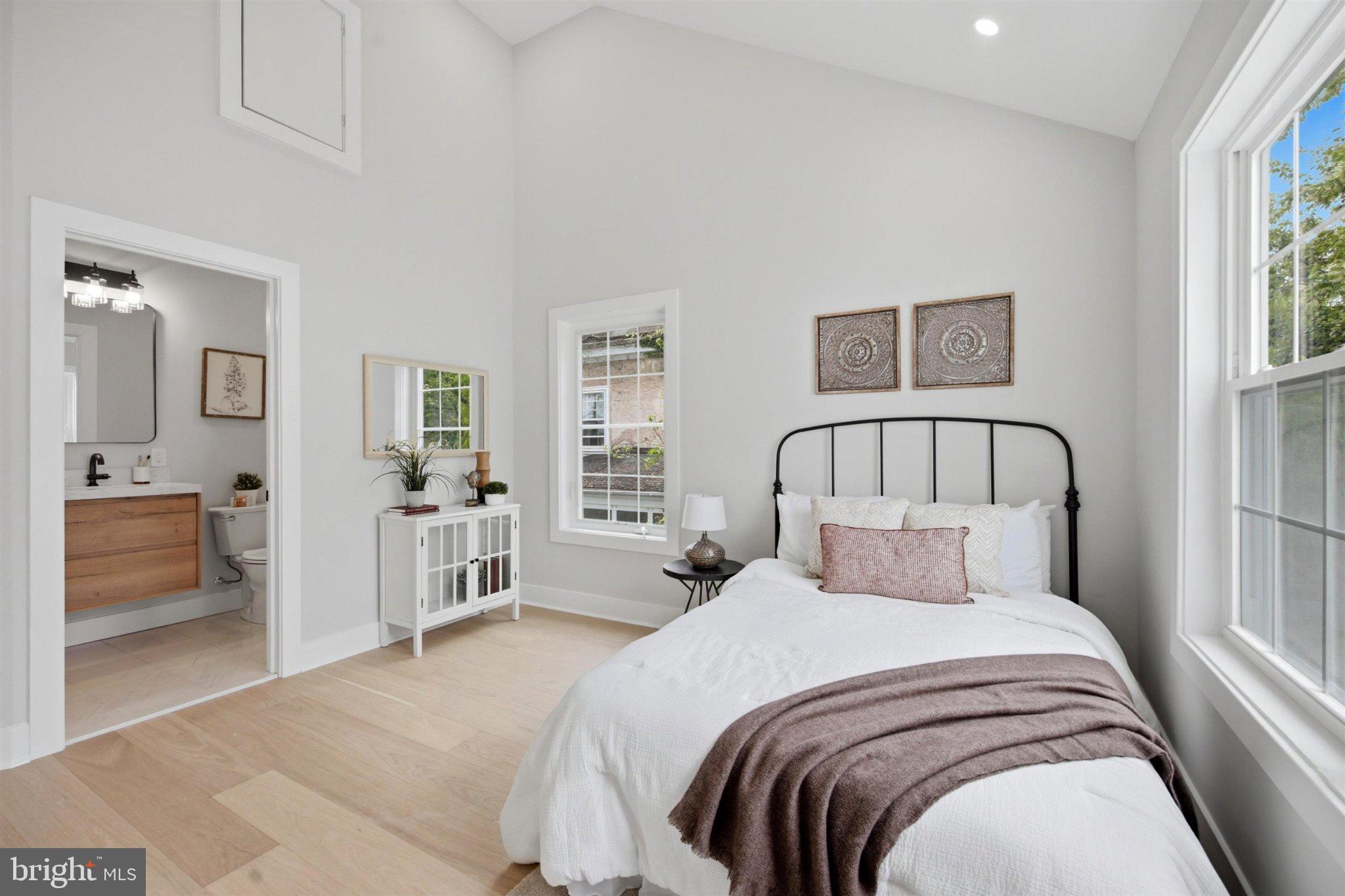 HAVERFORD WALK - Residential