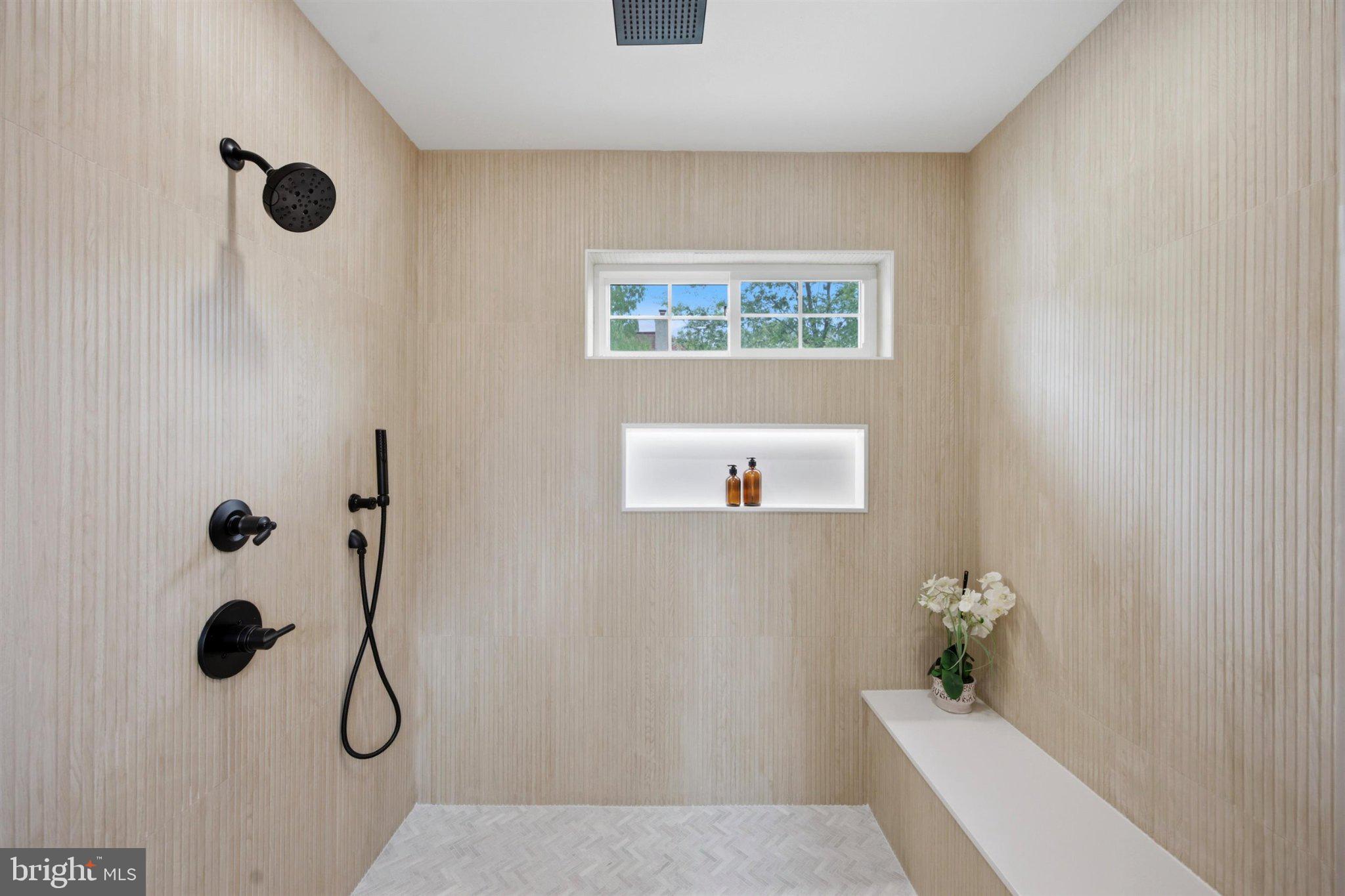 HAVERFORD WALK - Residential