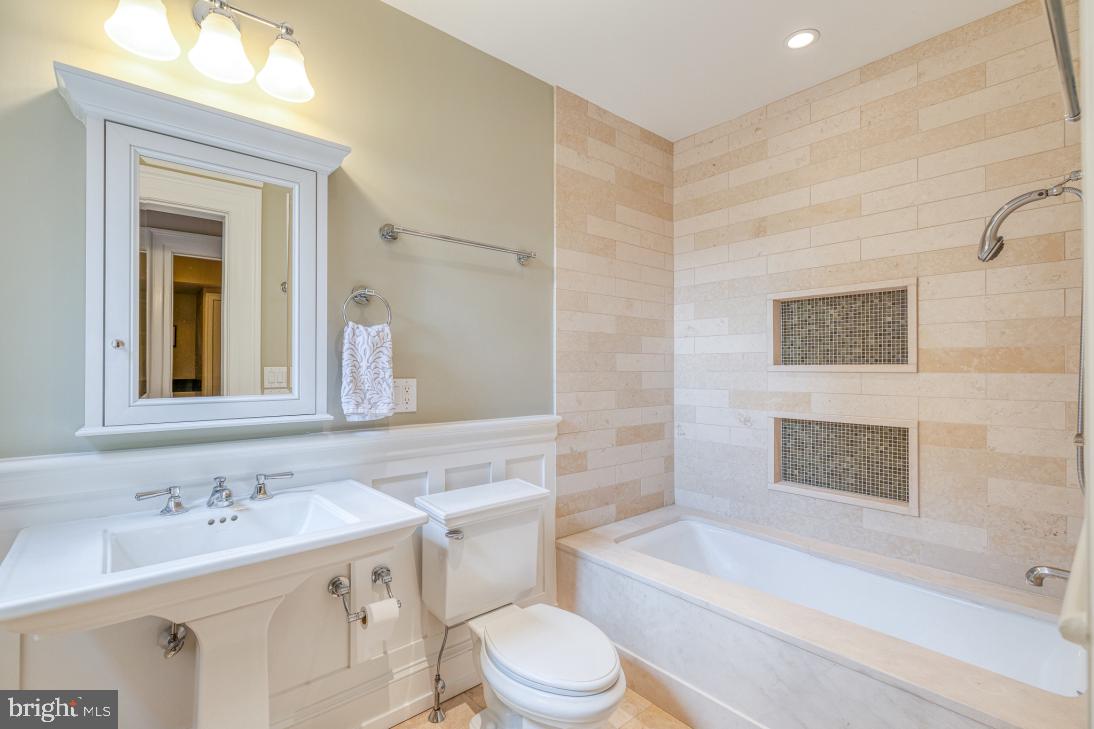 RITTENHOUSE SQUARE - Residential
