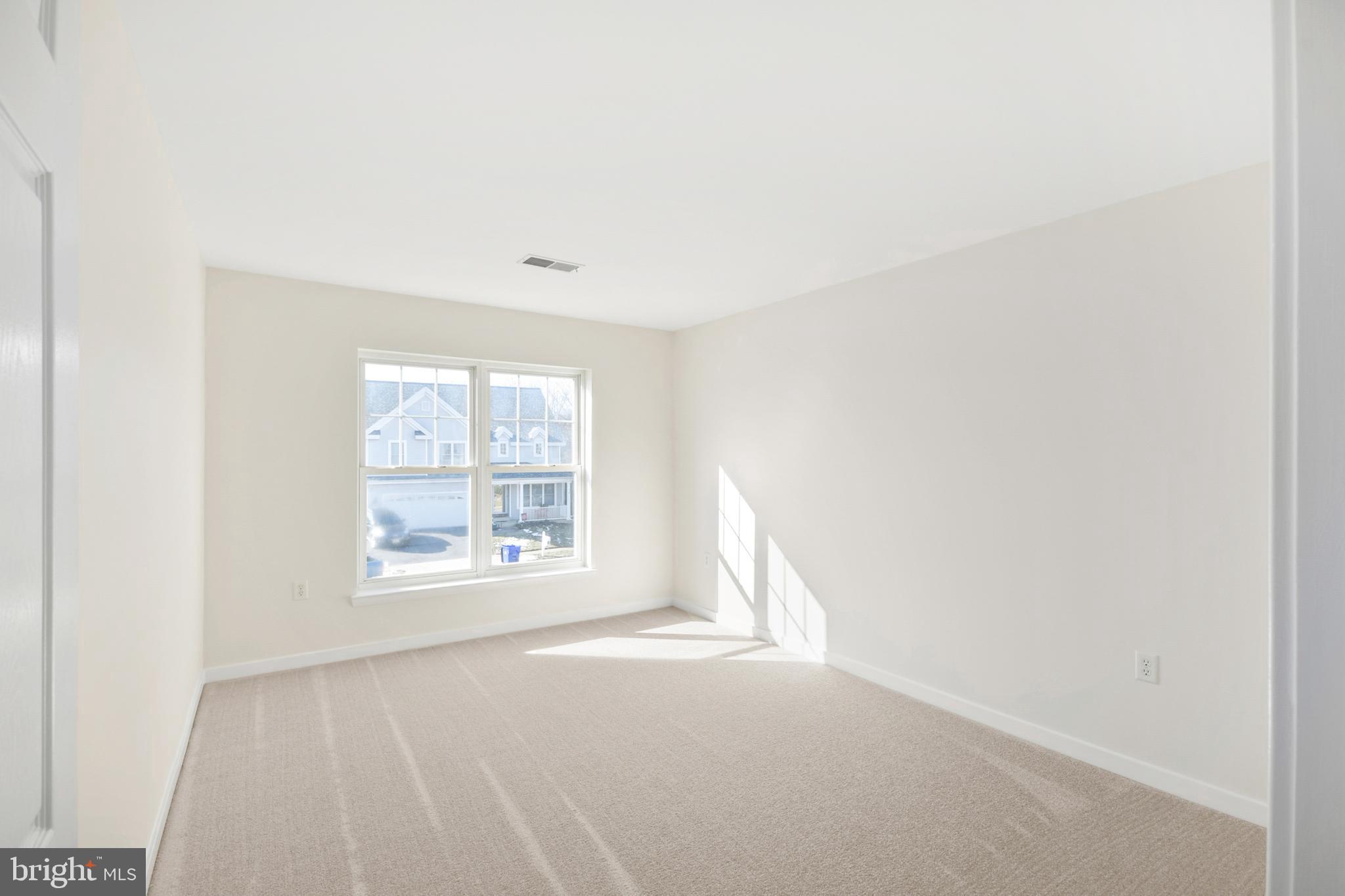 THE MEADOW AT NEW MARKET - Residential