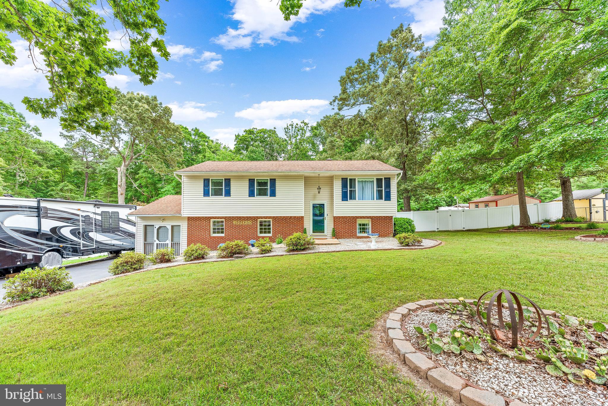 BATES ACRES - Residential