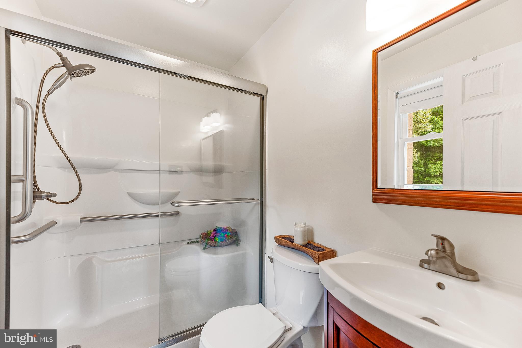 BATES ACRES - Residential