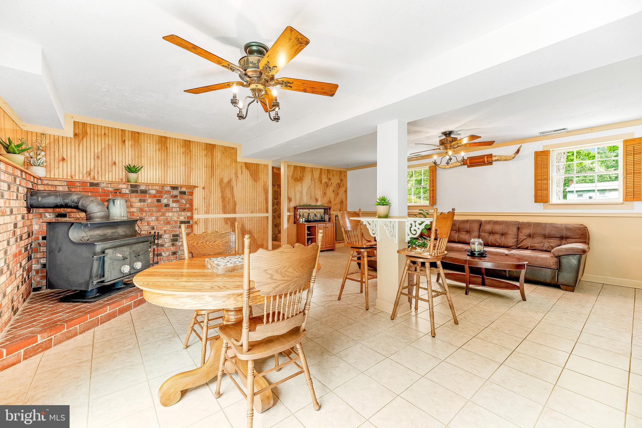 BATES ACRES - Residential