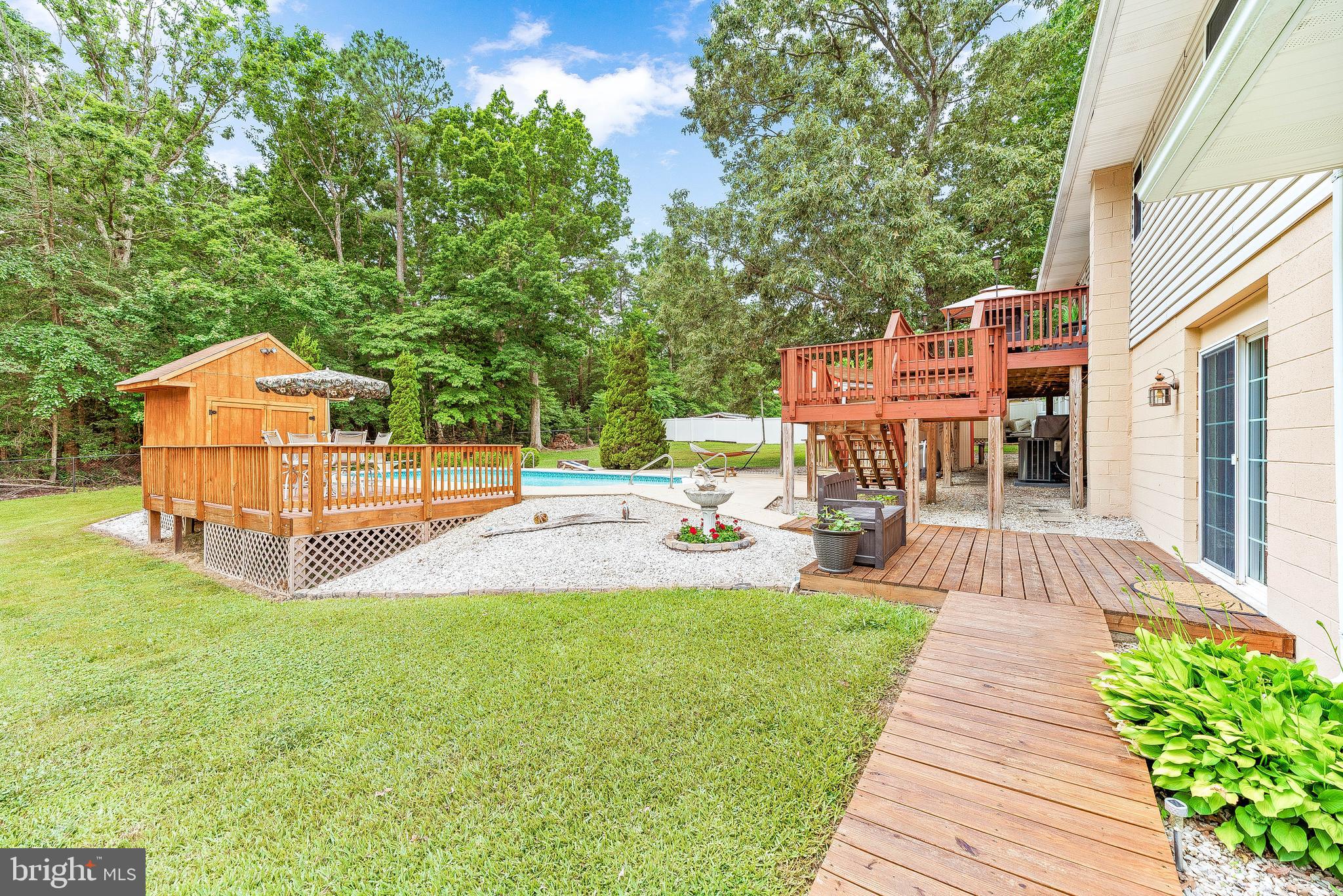 BATES ACRES - Residential