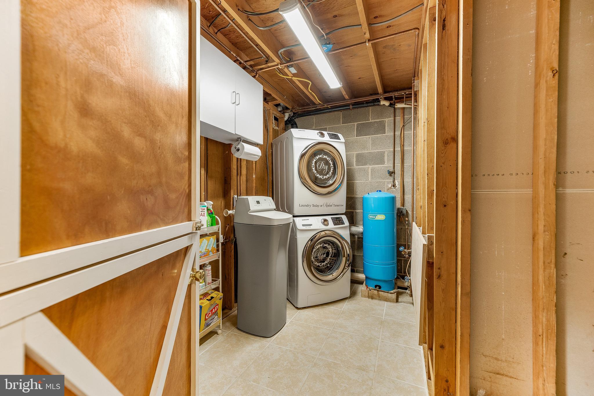 BATES ACRES - Residential