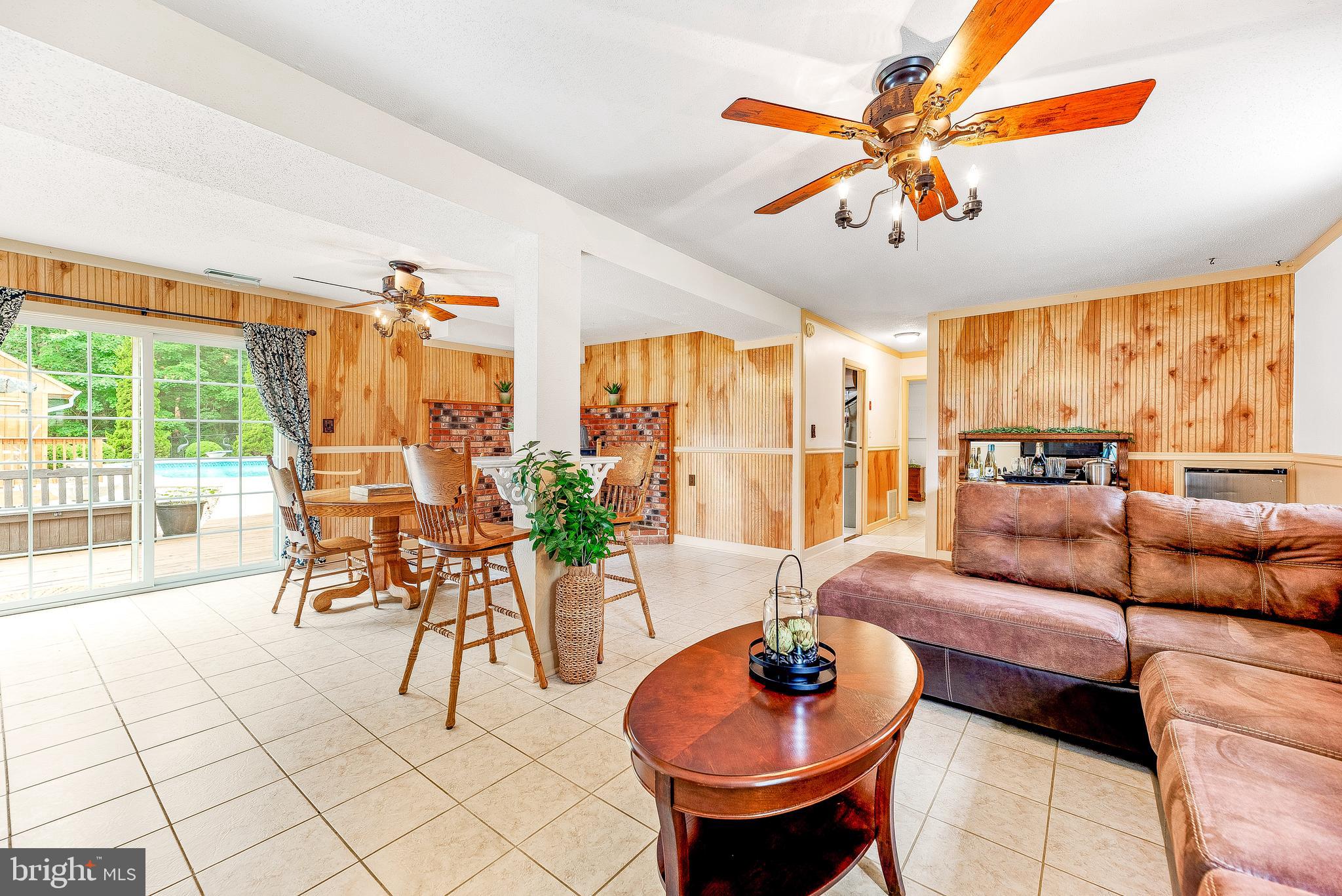 BATES ACRES - Residential