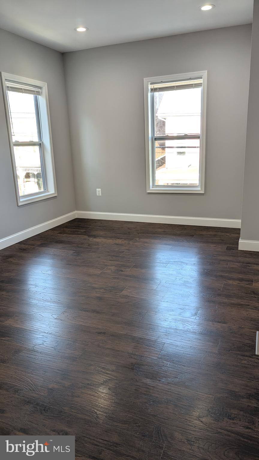 HAGERSTOWN - Residential