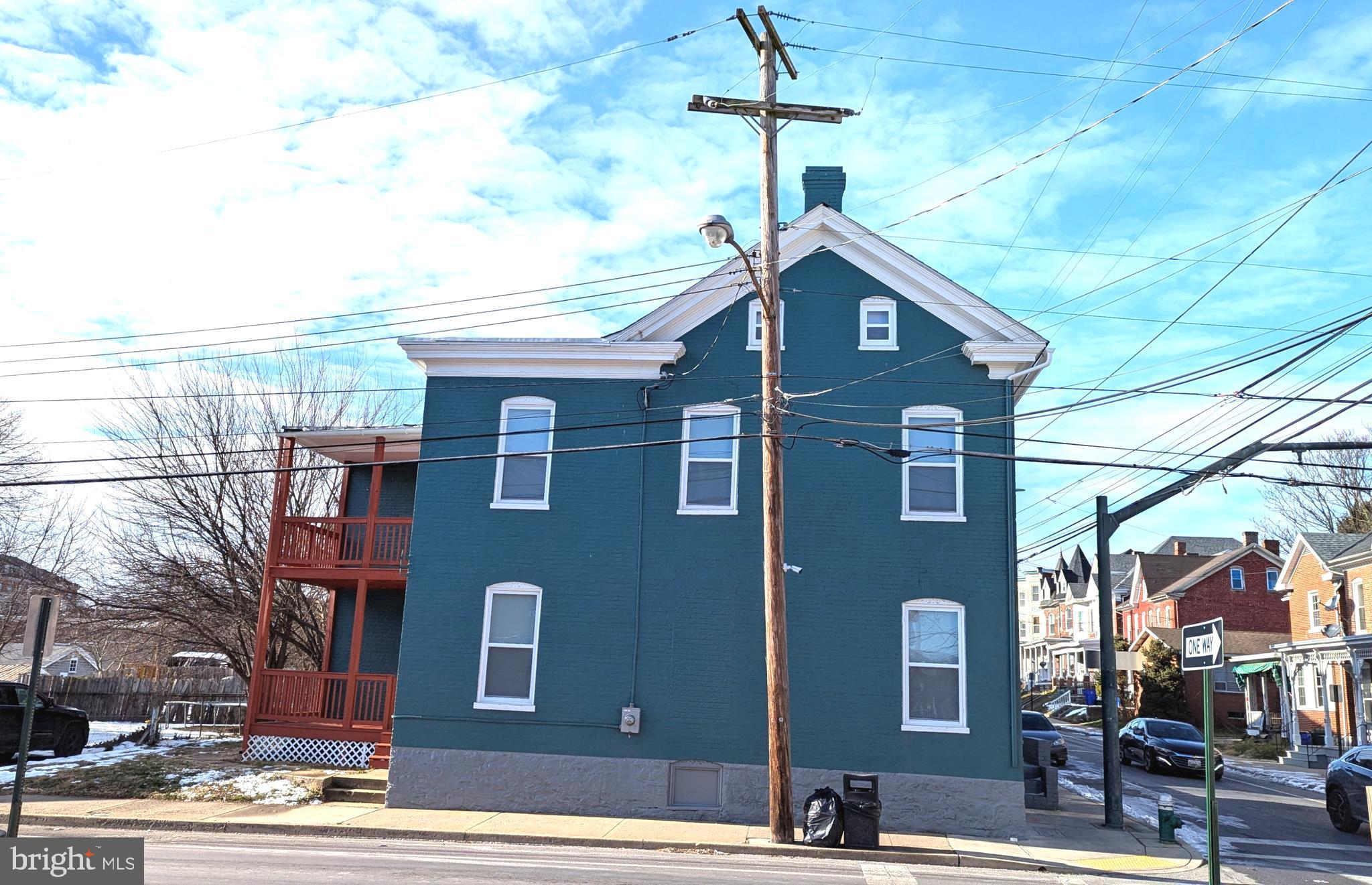 HAGERSTOWN - Residential