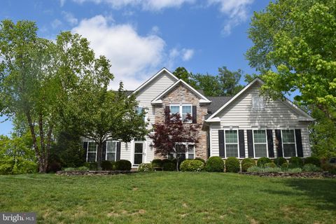 Photo of 4954 Pebble Run Road, WARRENTON, VA 20187 (MLS # VAFQ2021690)