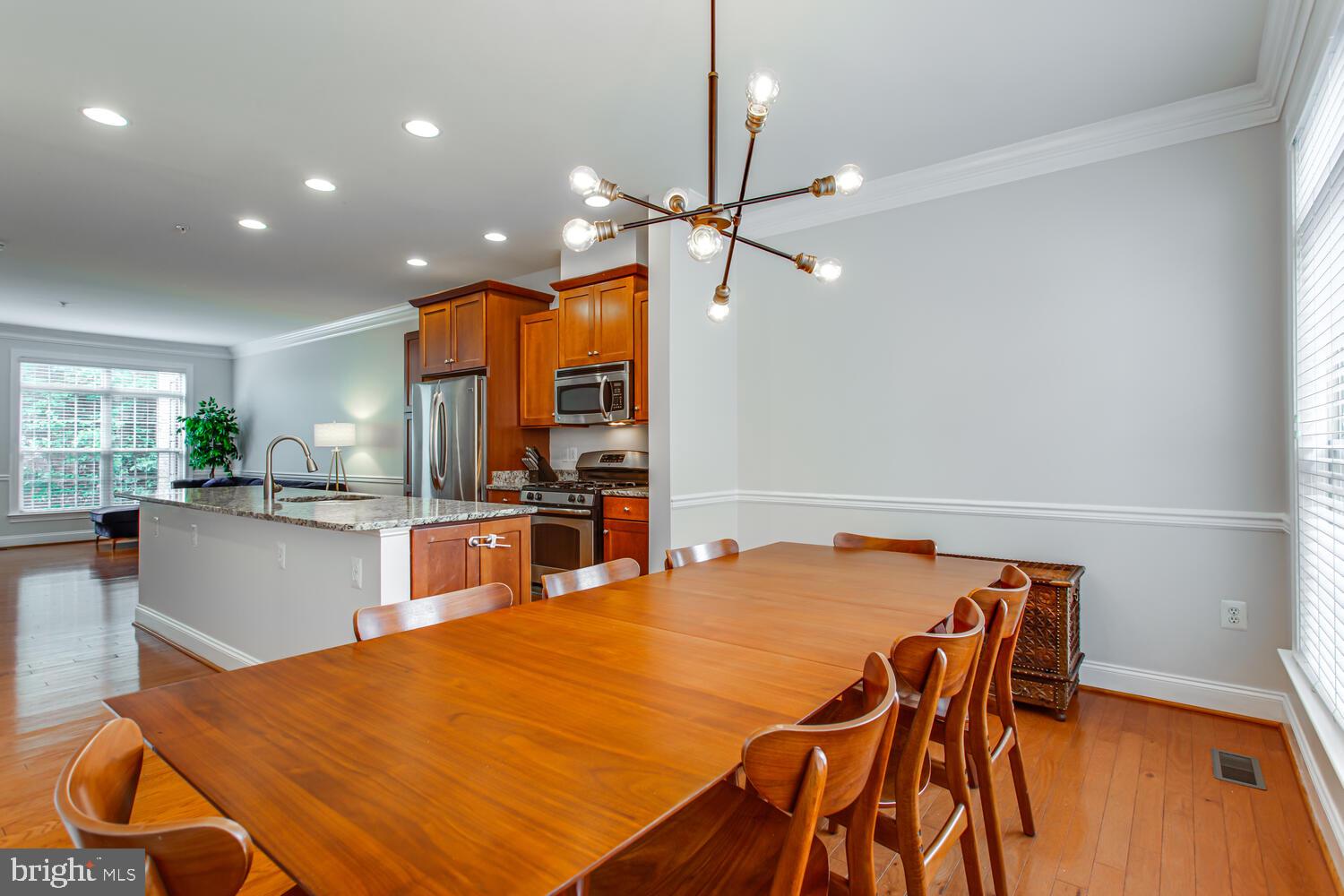 BUCKINGHAM COMMONS - Residential Lease