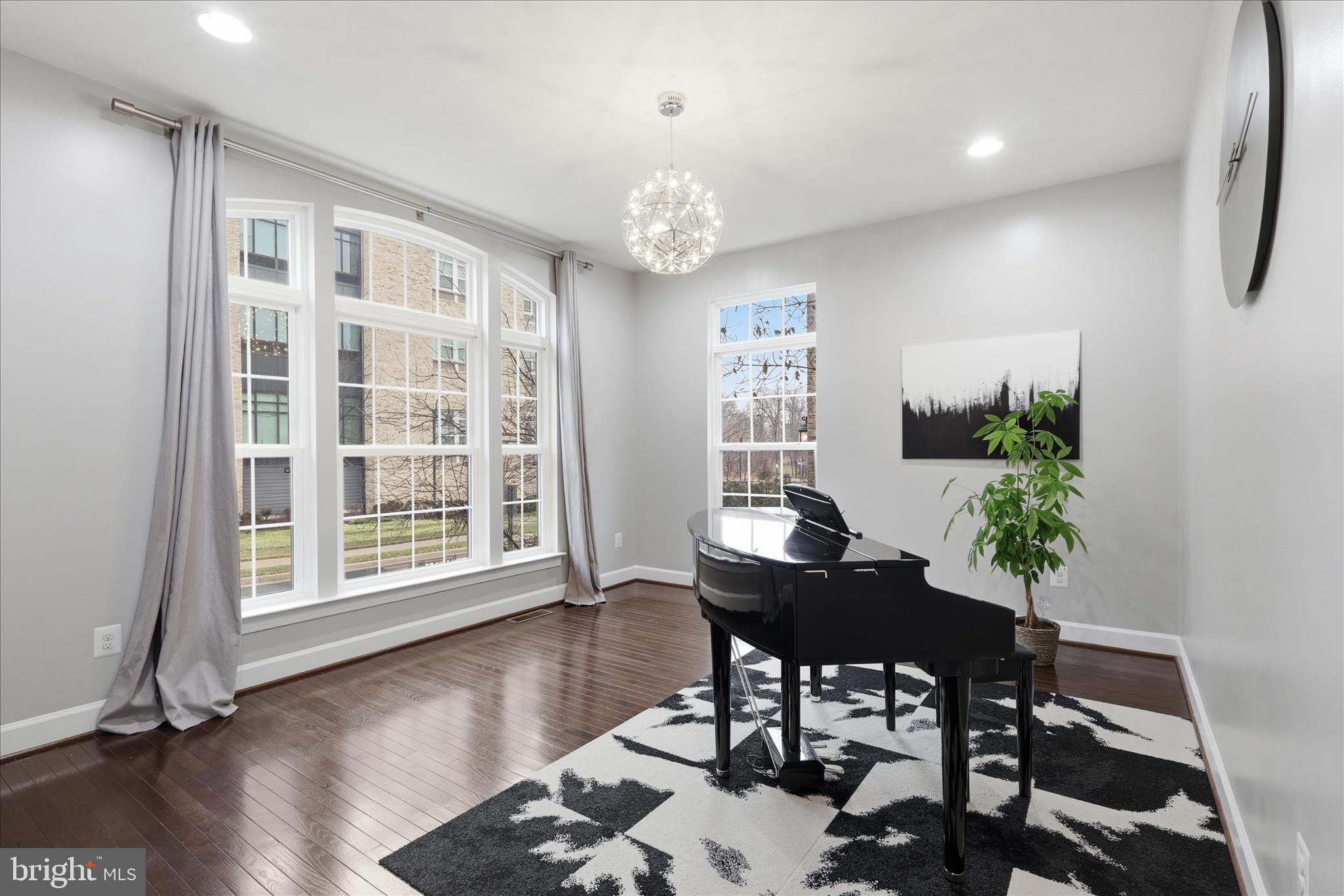 ONE LOUDOUN - Residential