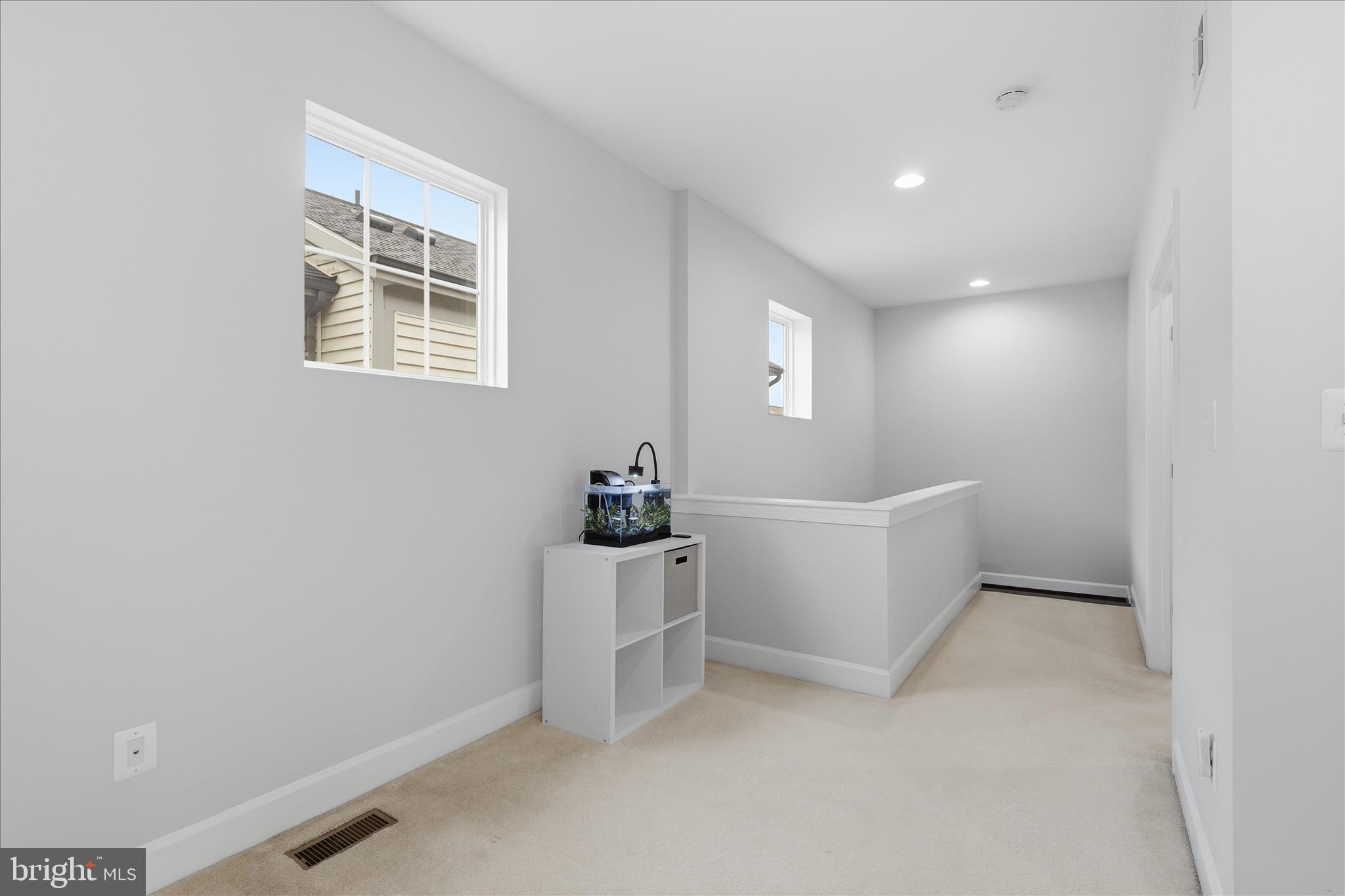 ONE LOUDOUN - Residential