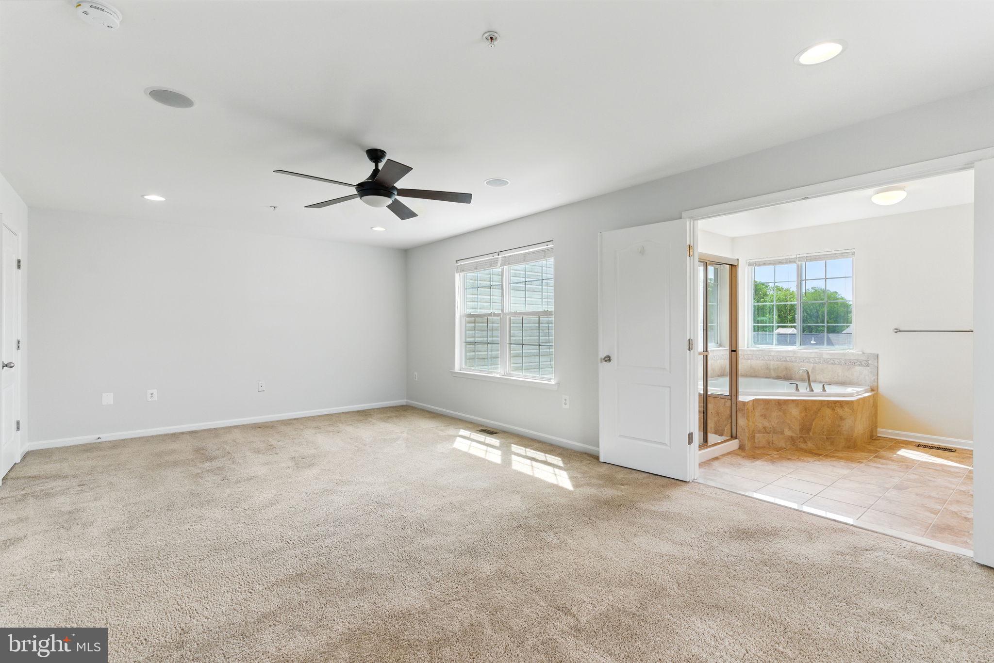 VILLAGES AT PEPPER MILL - Residential Lease