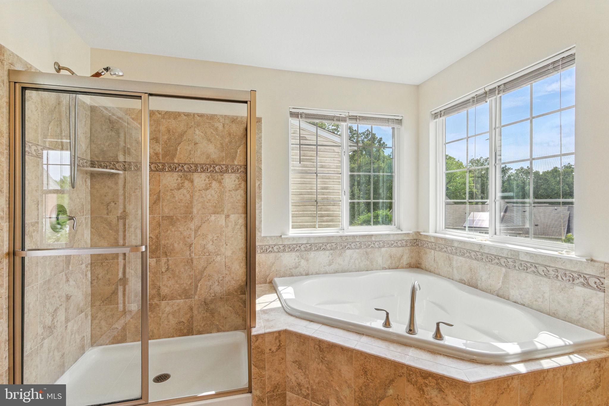 VILLAGES AT PEPPER MILL - Residential Lease