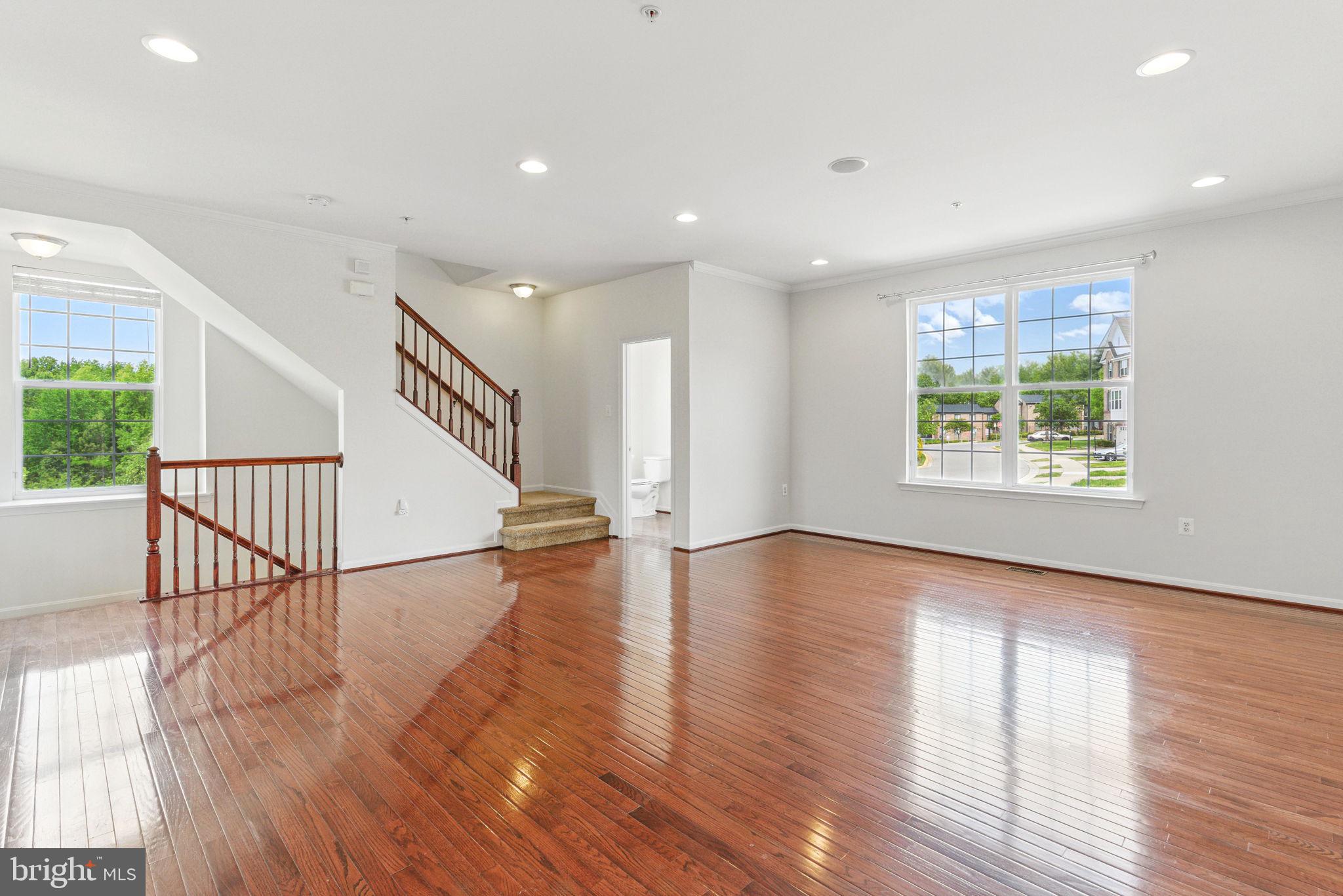 VILLAGES AT PEPPER MILL - Residential Lease