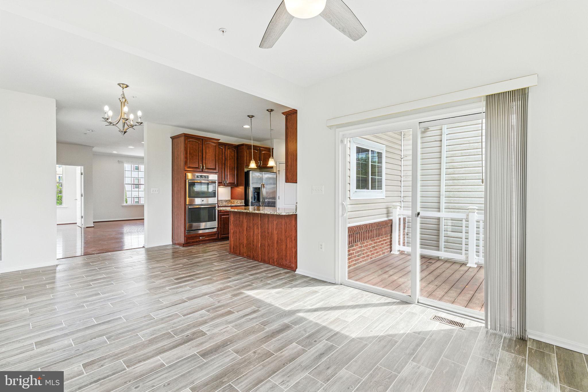 VILLAGES AT PEPPER MILL - Residential Lease