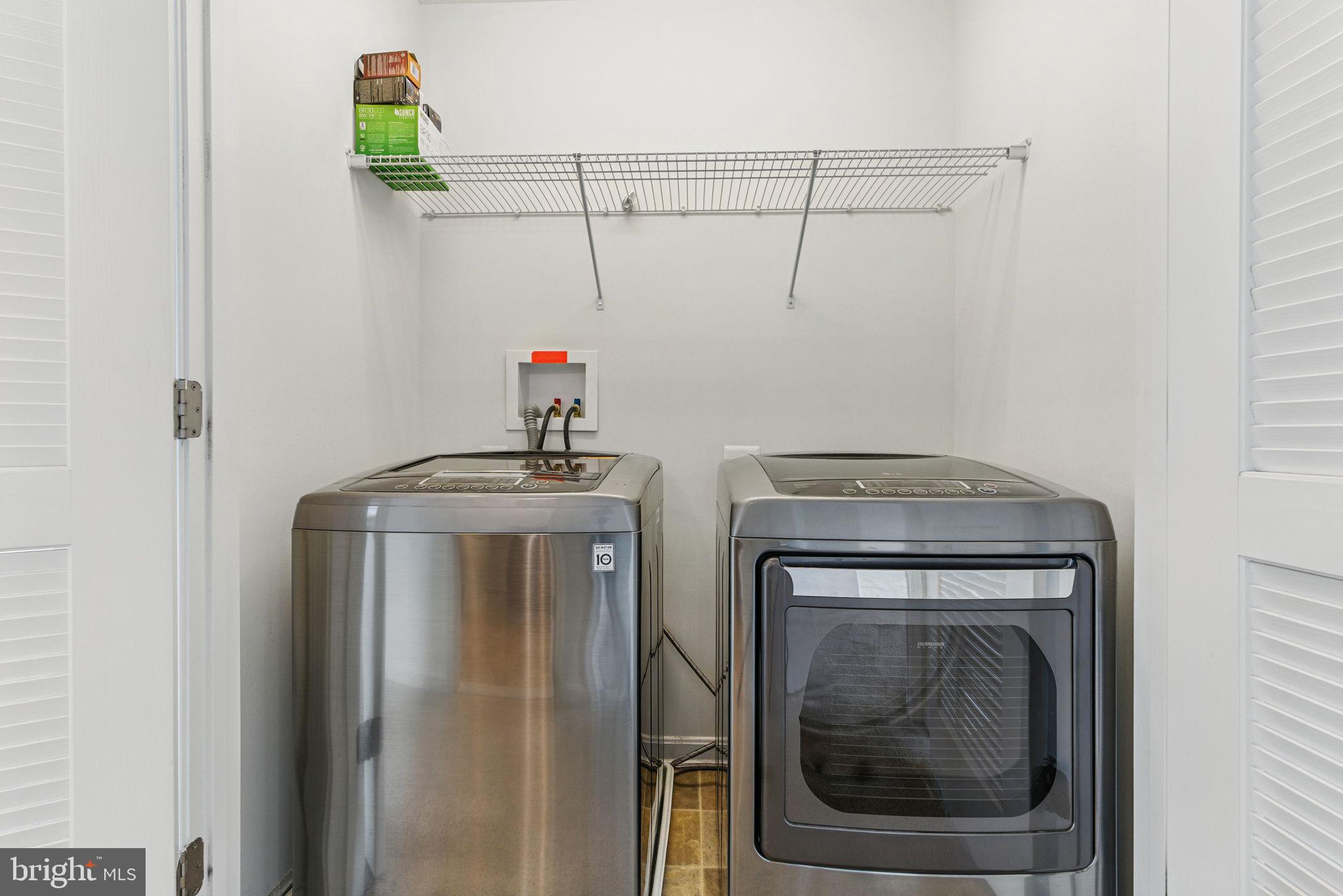 VILLAGES AT PEPPER MILL - Residential Lease