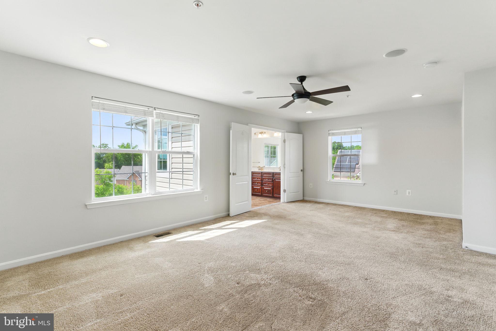 VILLAGES AT PEPPER MILL - Residential Lease