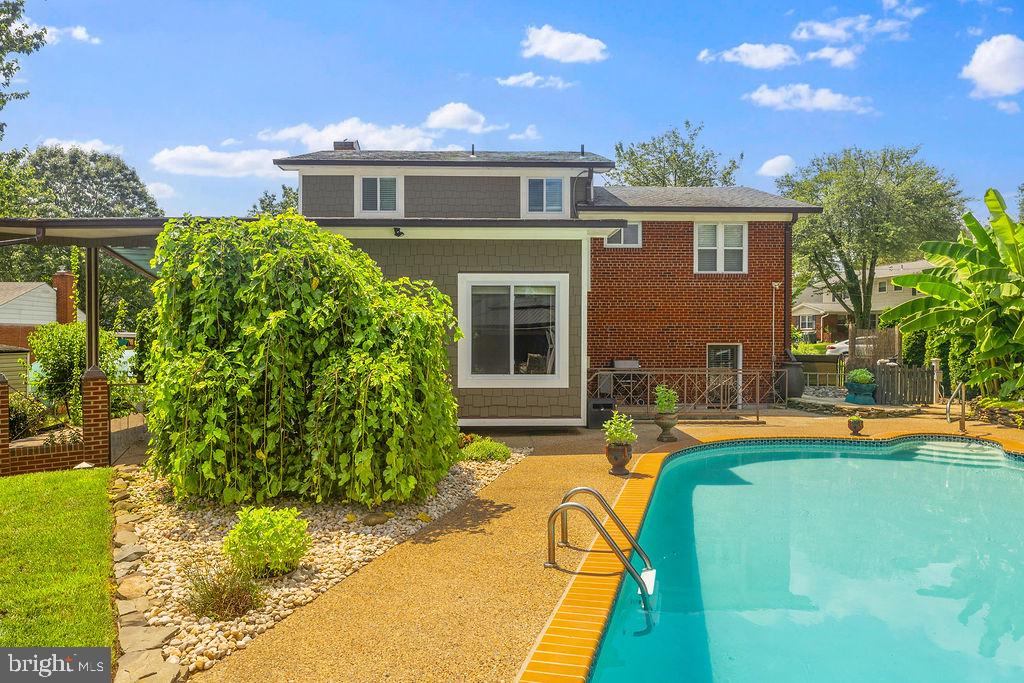 PARKWAY - Residential