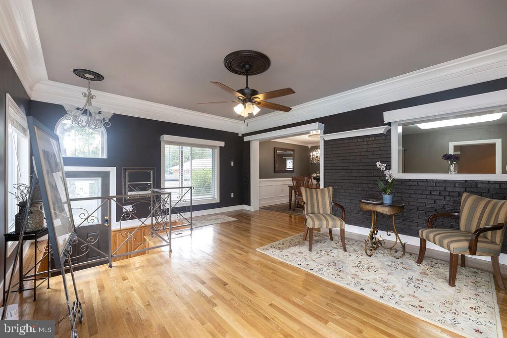 PARKWAY - Residential